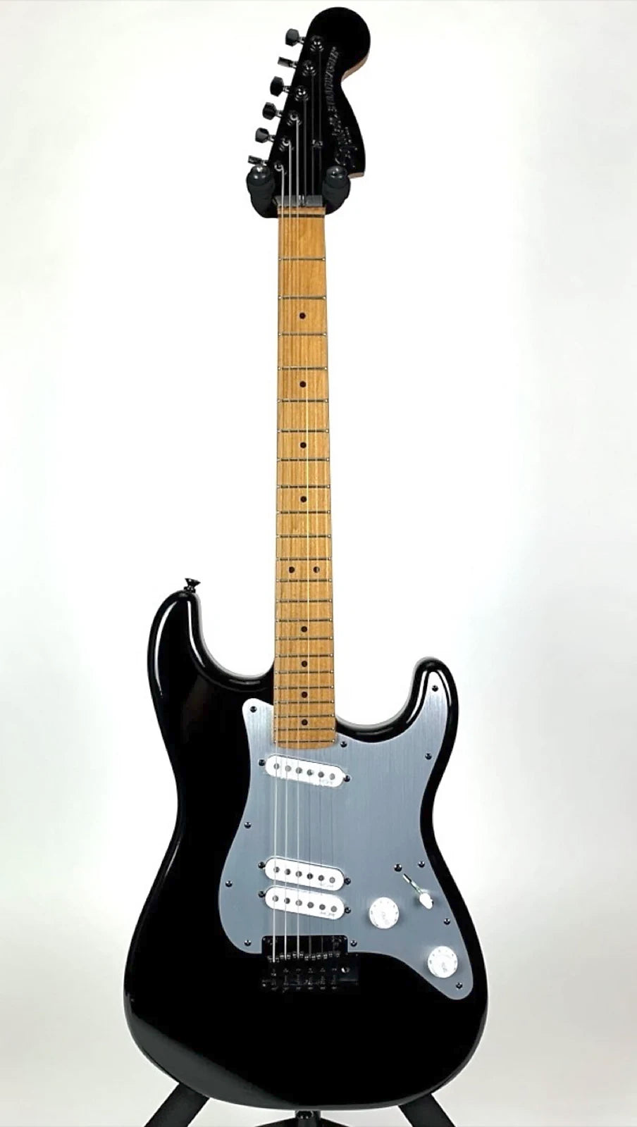 USED Squier Contempoary Stratocaster Special with Roasted Maple Fingerboard - Black