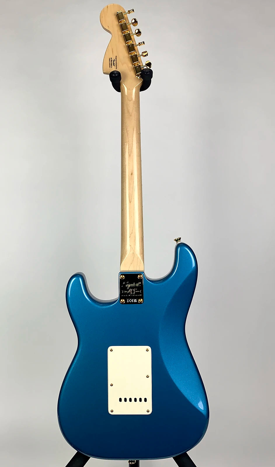 Squier 40th Anniversary Stratocaster Gold Edition with Laurel Fingerboard - Lake Placid Blue