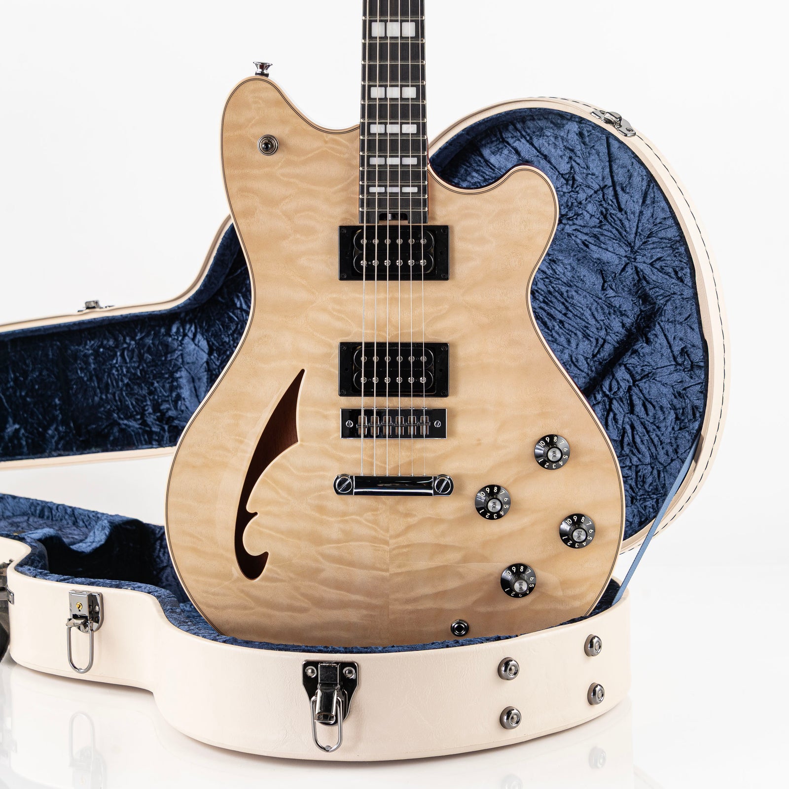 EVH SA-126 Special Quilted Maple Semi-Hollow Electric Guitar - El Natural