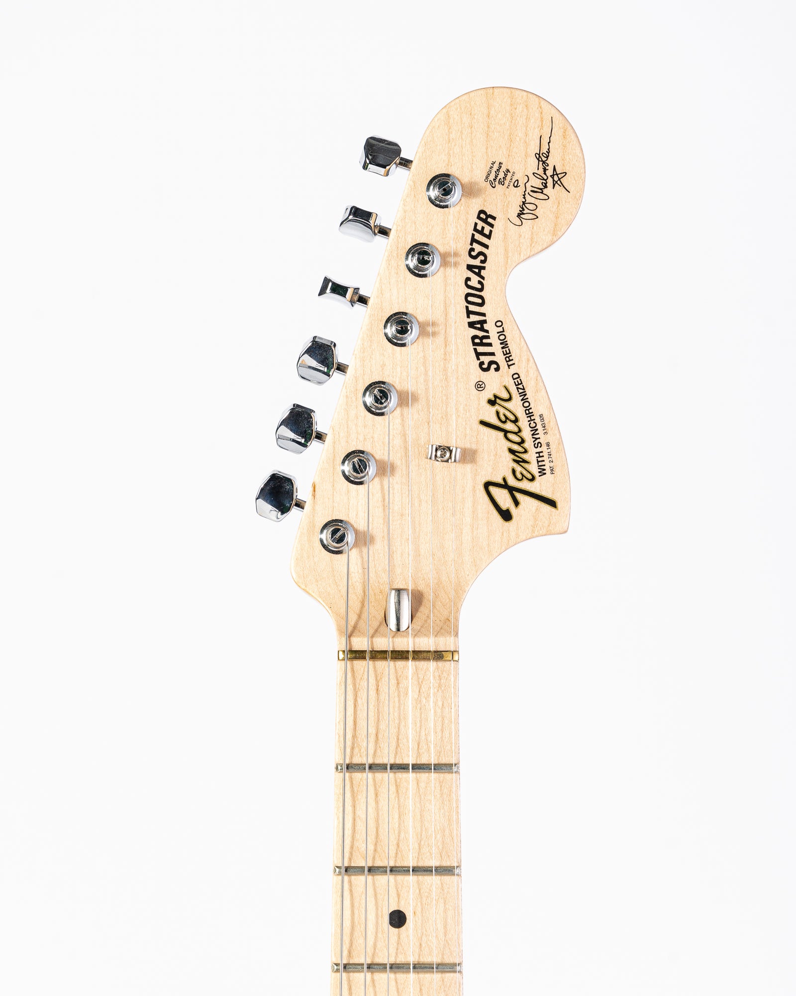 USED Fender Yngwie Malmsteen Signature Stratocaster Scalloped Maple Neck Electric Guitar- Vintage White