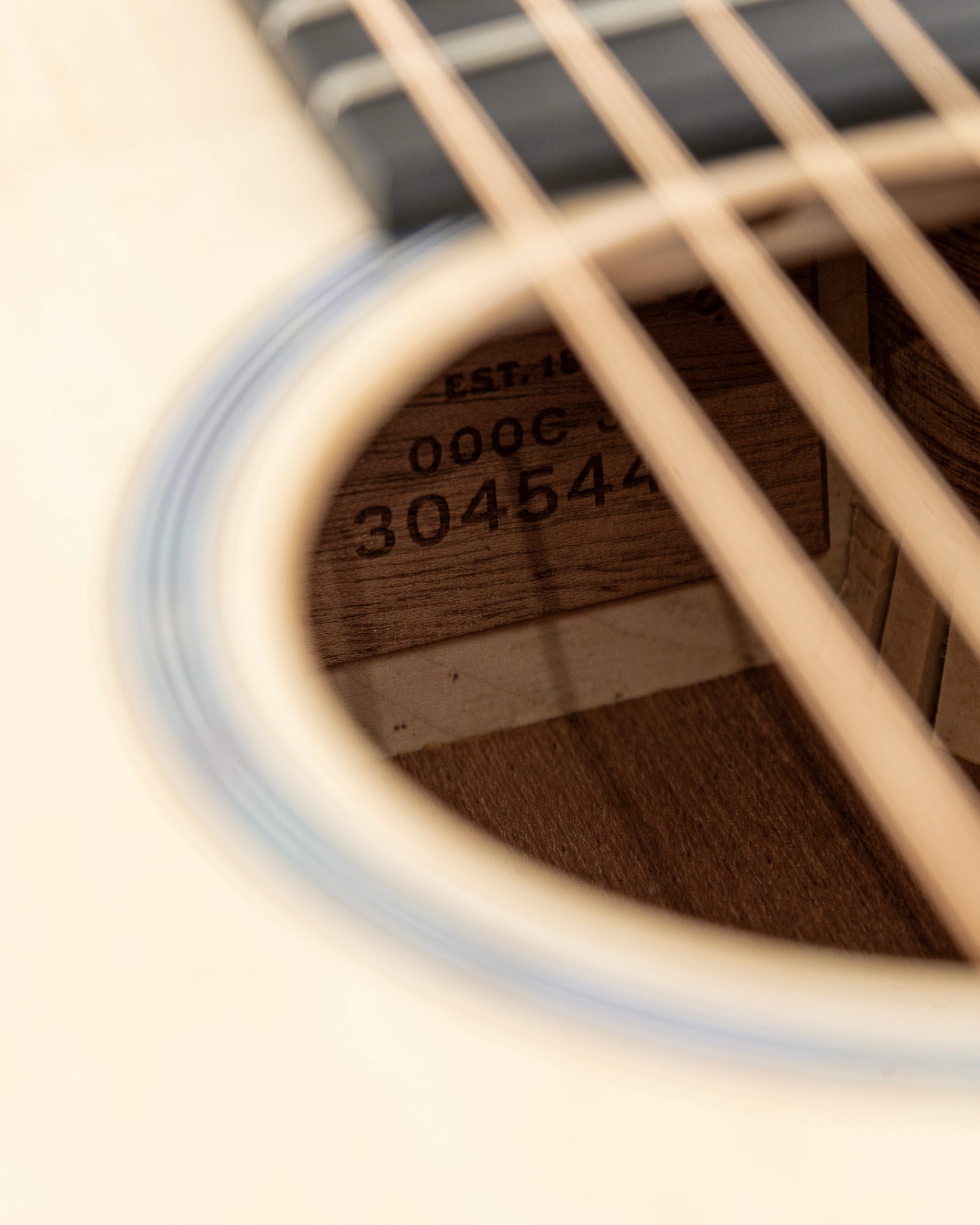 Martin 000C Jr E Cutaway Junior Series Acoustic Electric Guitar - Natural