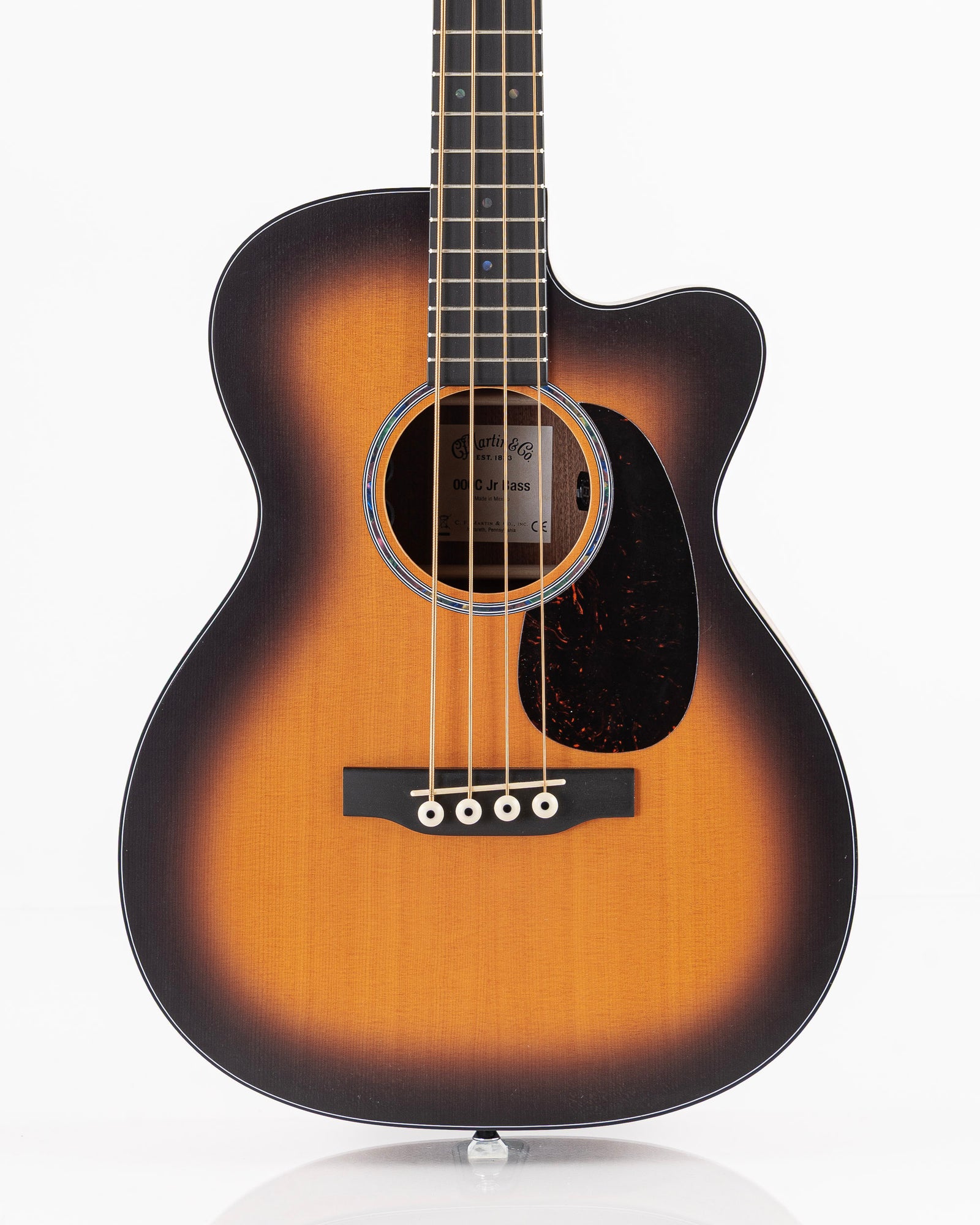 Martin 000C Jr E Junior Series Cutaway Acoustic Electric Bass Guitar - Sunburst