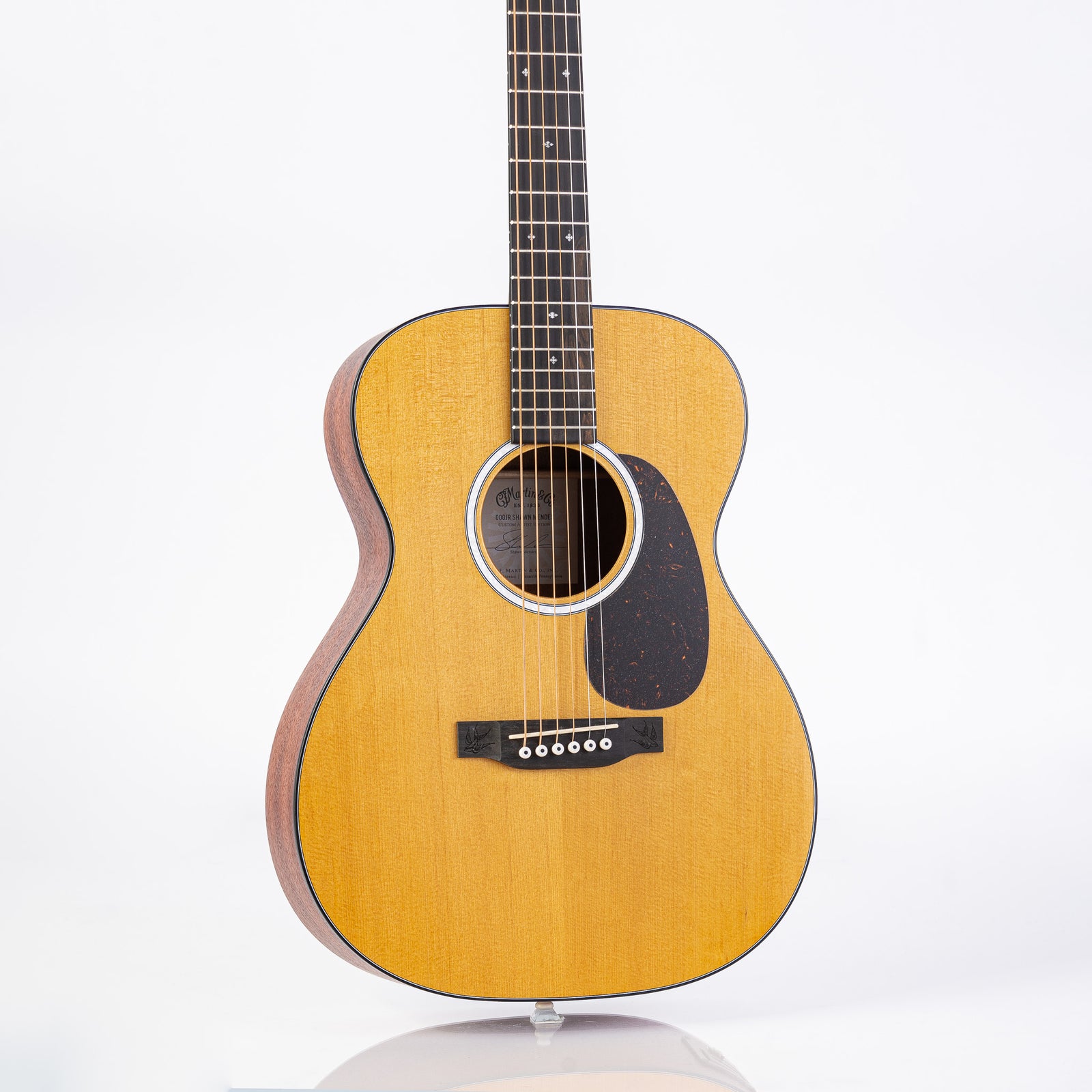 Martin Shawn Mendes Signature 000JR-10E