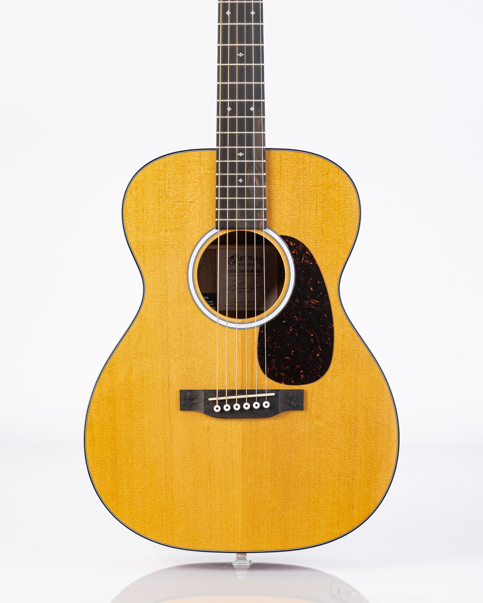 Martin Shawn Mendes Signature 000JR-10E