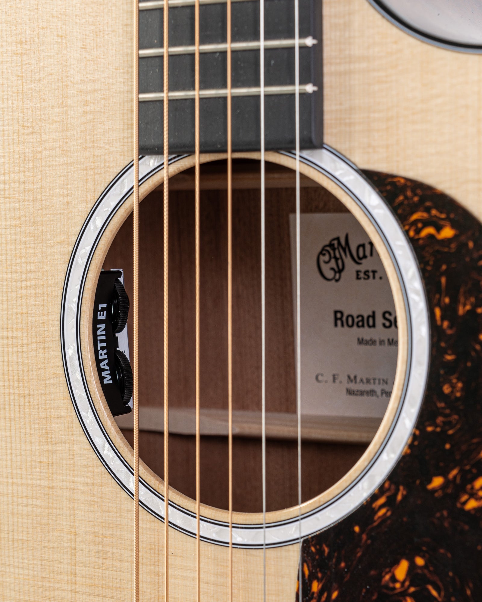 Martin Road Series GPC-11E Satin Spruce