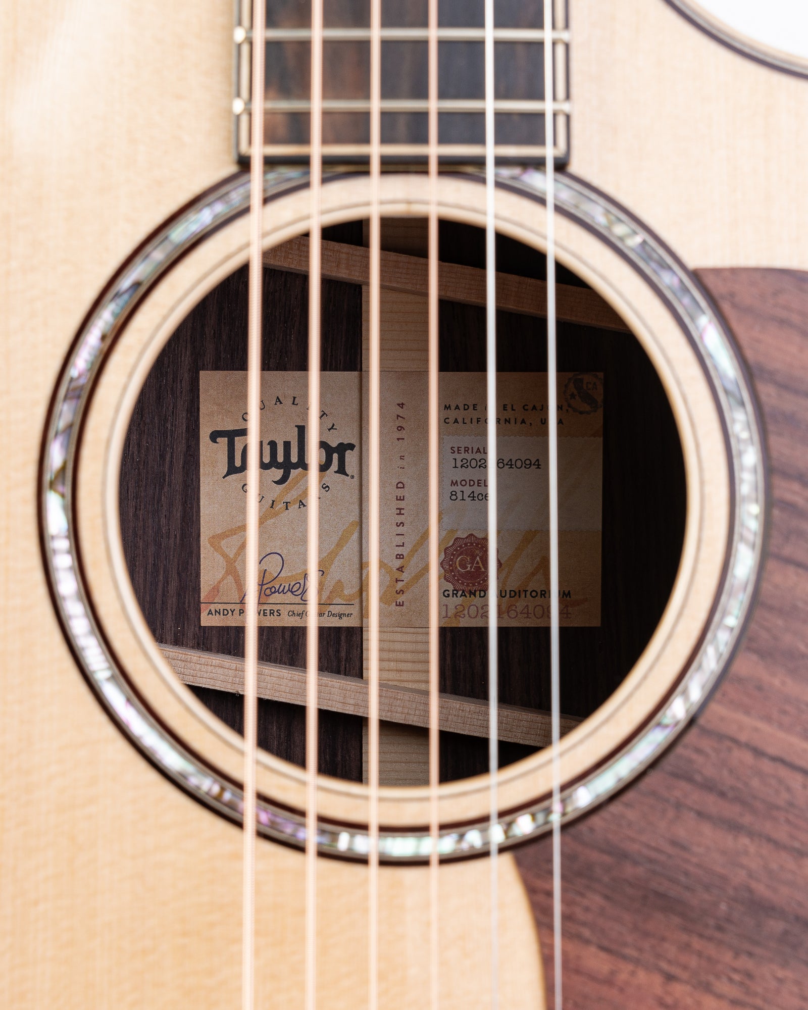 Taylor 814ce Grand Auditorium Acoustic Electric Guitar - Natural with HSC