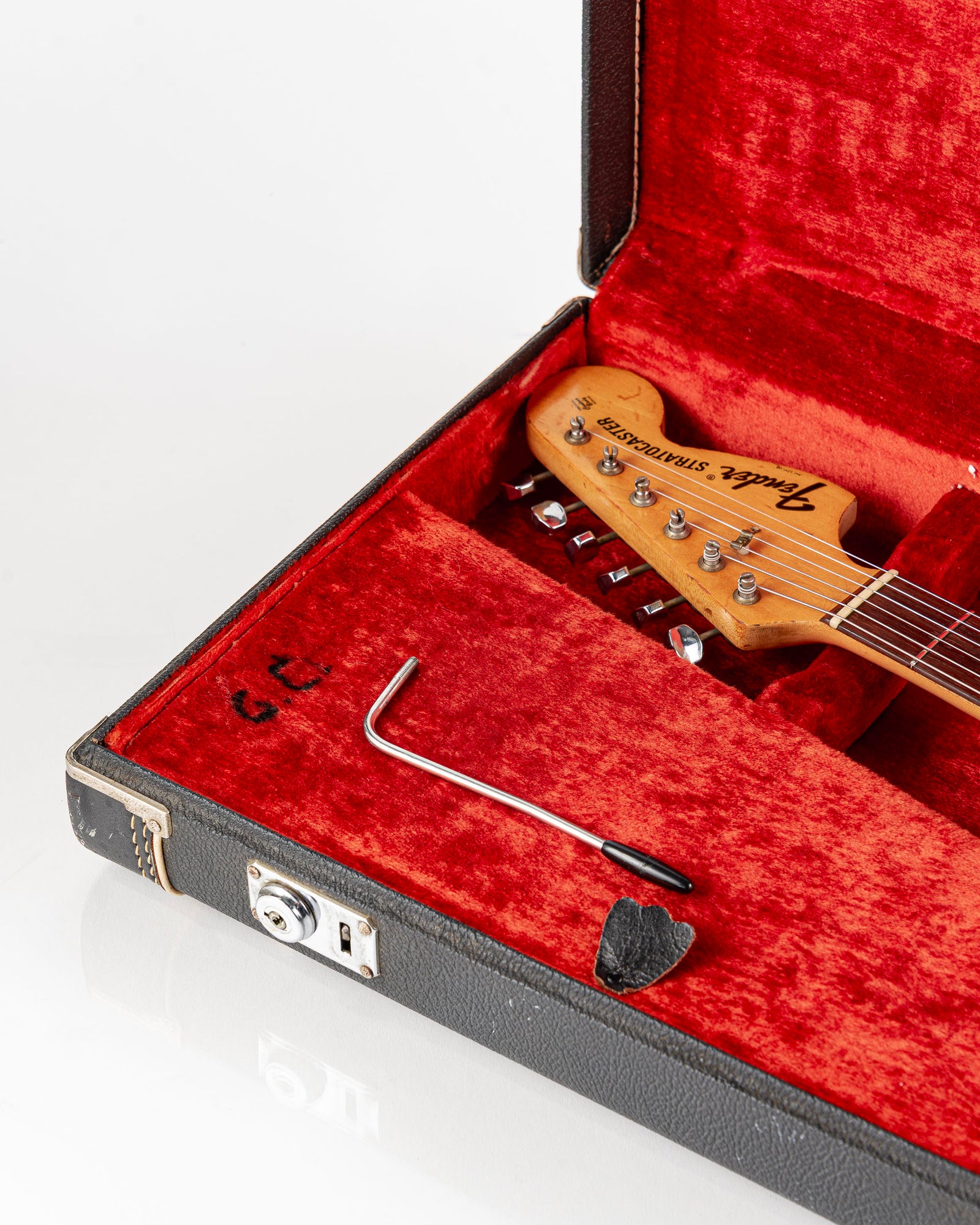 USED 1971 Fender Stratocaster with 4-Bolt Neck Electric Guitar - Three Tone Sunburst with Original Hardshell Case