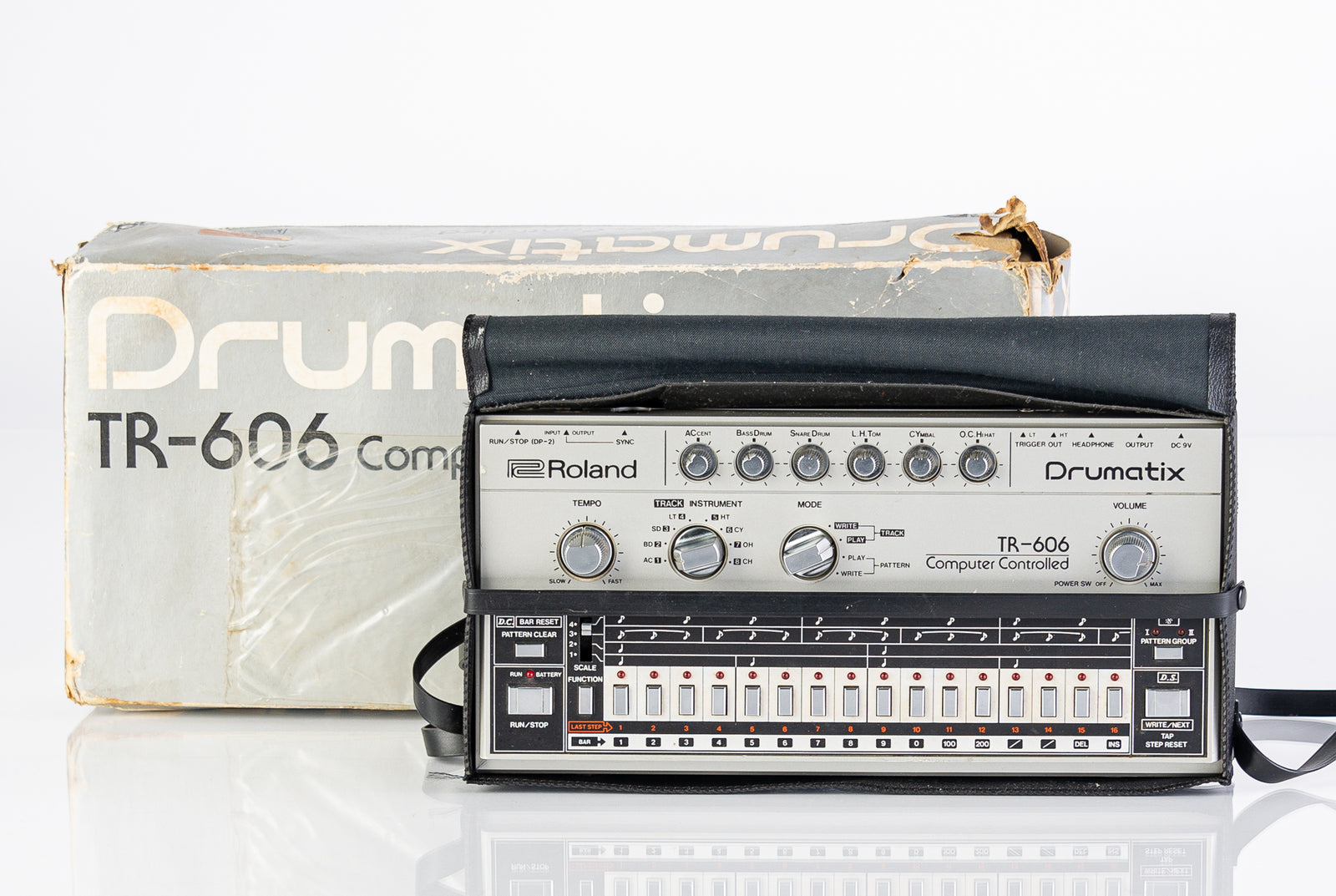 USED 1981 Roland TR-606 Drumatix Analog Drum Machine with Original Box and Case