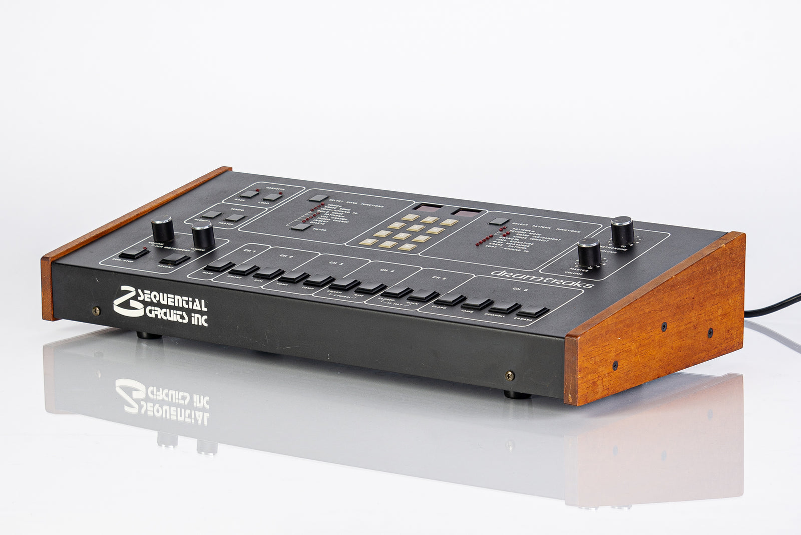 USED 1984 Sequential Circuits Drumtraks 12 Voice Drum Machine