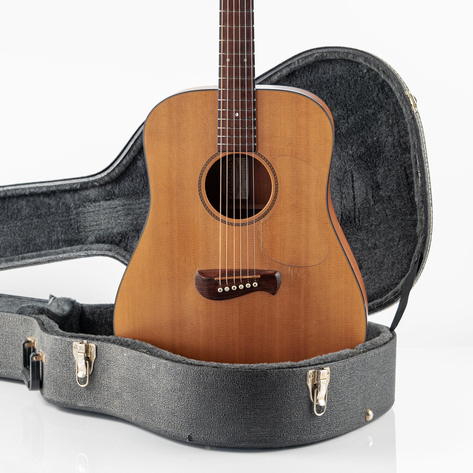 USED 2001 Tacoma DM9 Dreadnought Acoustic Guitar - Natural