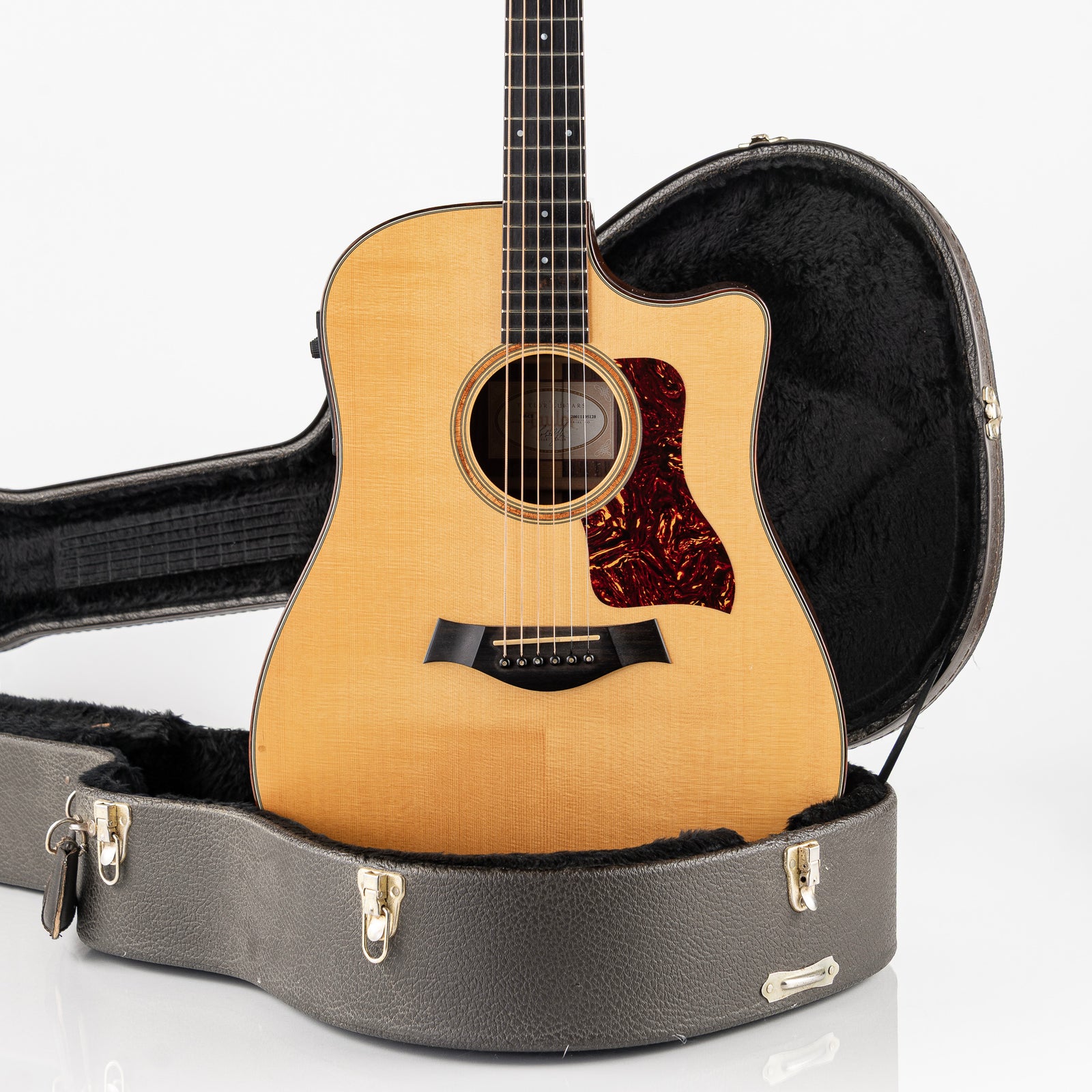 USED 2001 Taylor 710ce Dreadnought Acoustic Electric Guitar - Natural