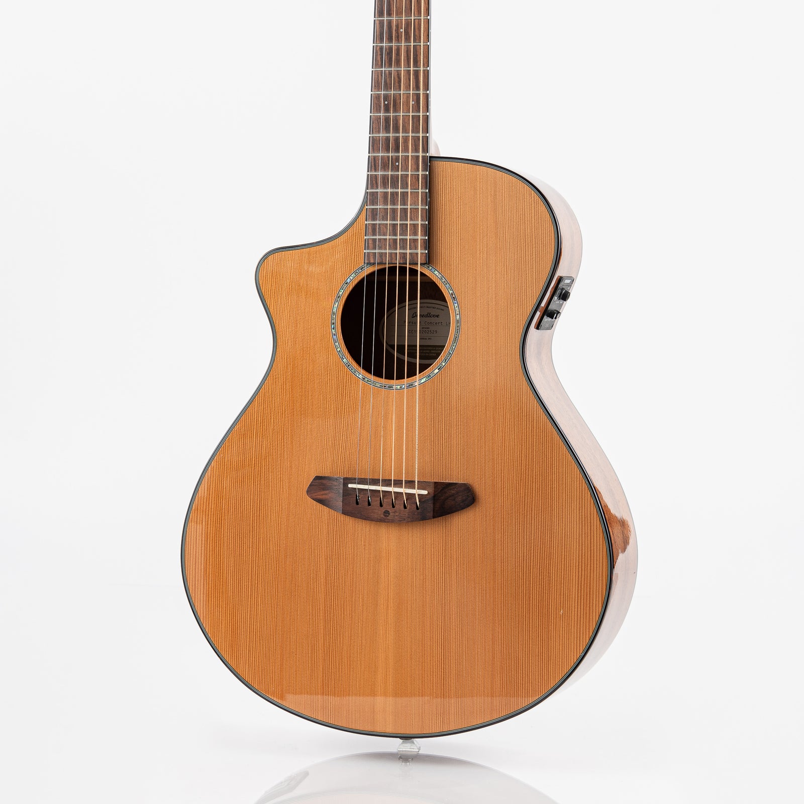 USED Breedlove Pursuit Concert Left Handed Acoustic Electric Guitar - Natural