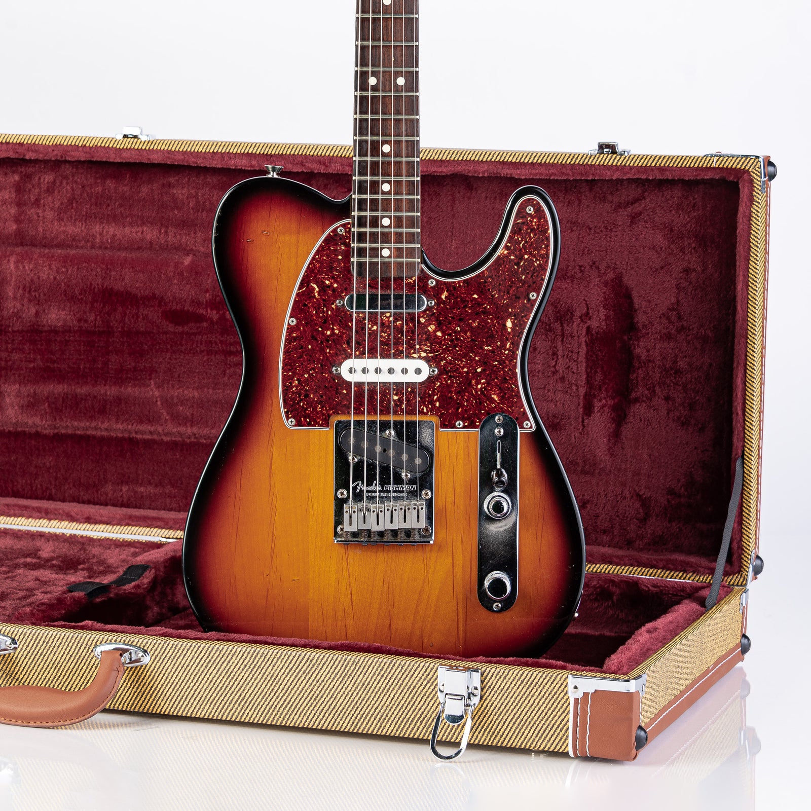 USED Fender Deluxe Nashville Power Telecaster with Fishman Powerbridge Electric Guitar- 2 Tone Burst with Tweed HSC