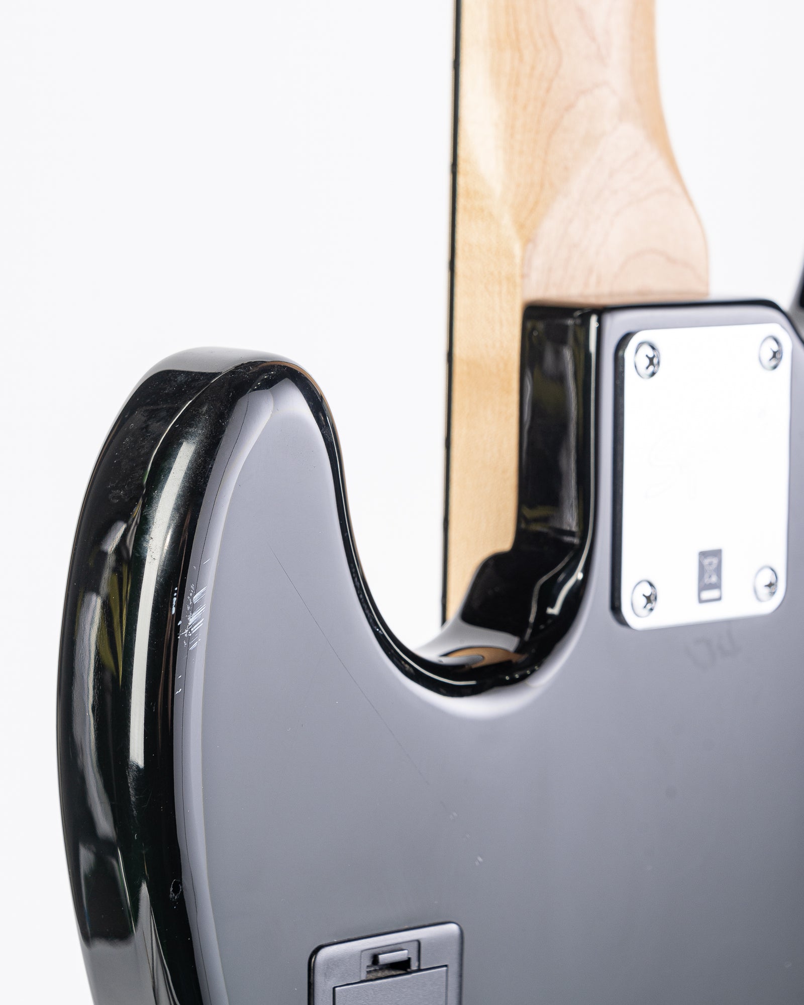 USED Squier Deluxe Active Jazz IV Bass - Black