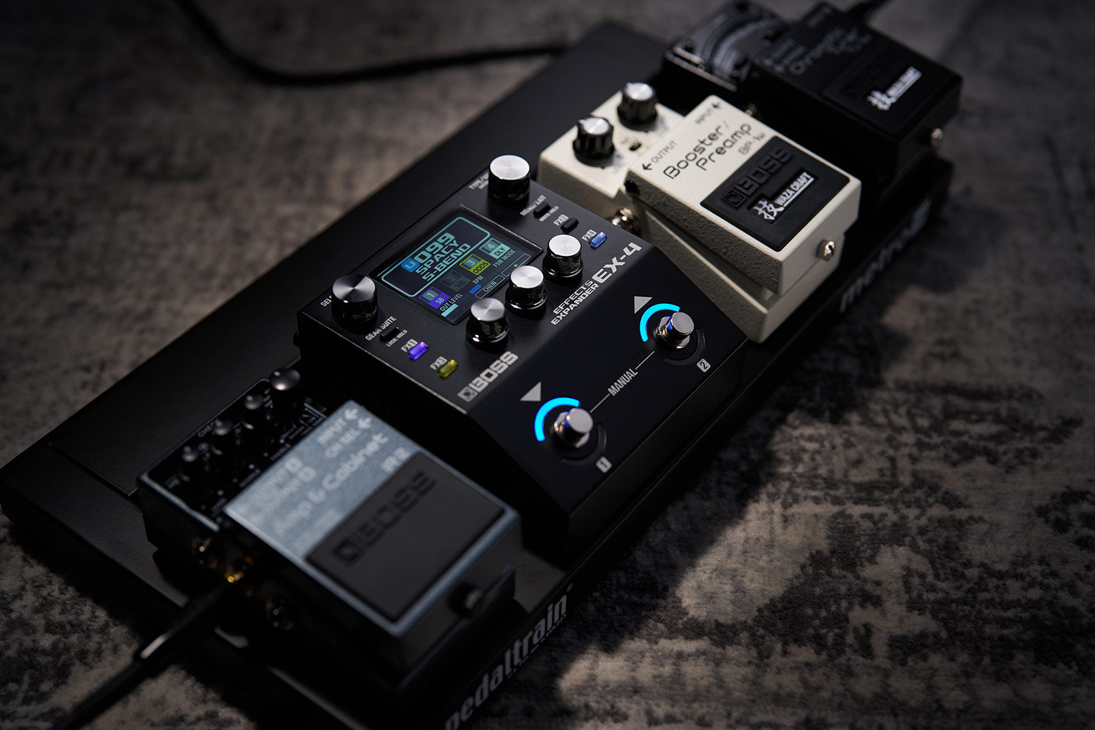 Boss EX-4 Effects Expander Multi-Effects Pedal