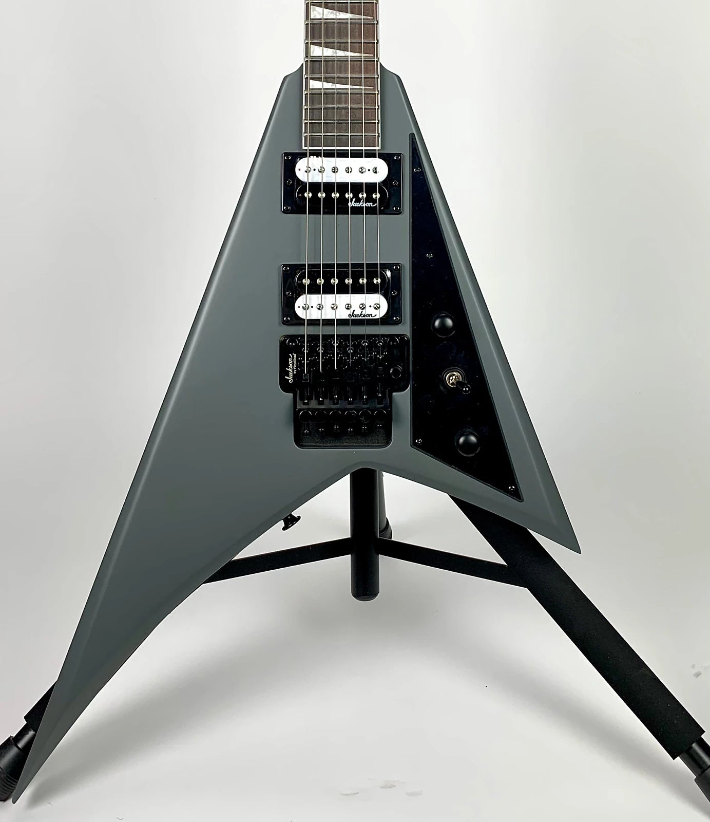 Jackson JS Series Roads JS32 with Amaranth Fingerboard - Gray Satin
