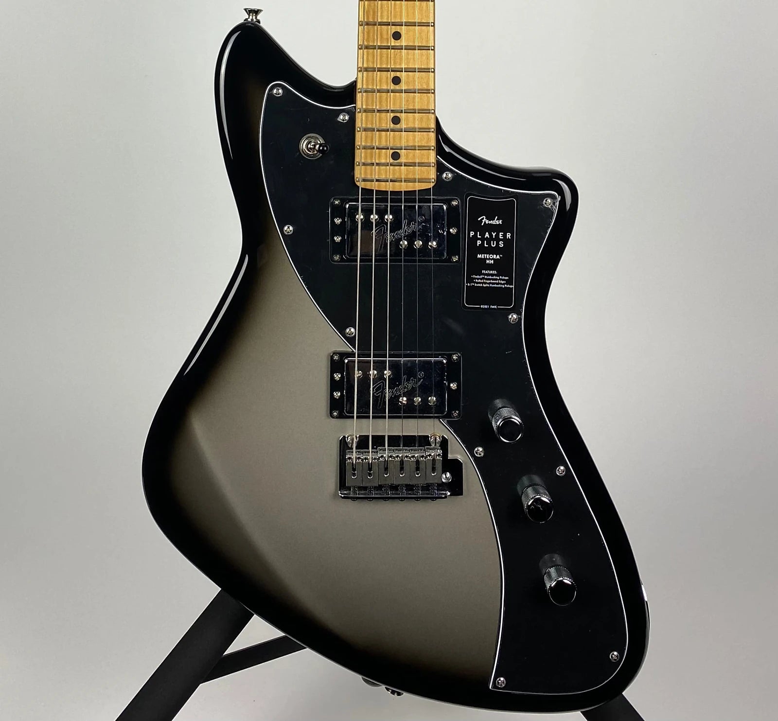 Fender Player Plus Meteora with Maple Fingerboard - Silverburst