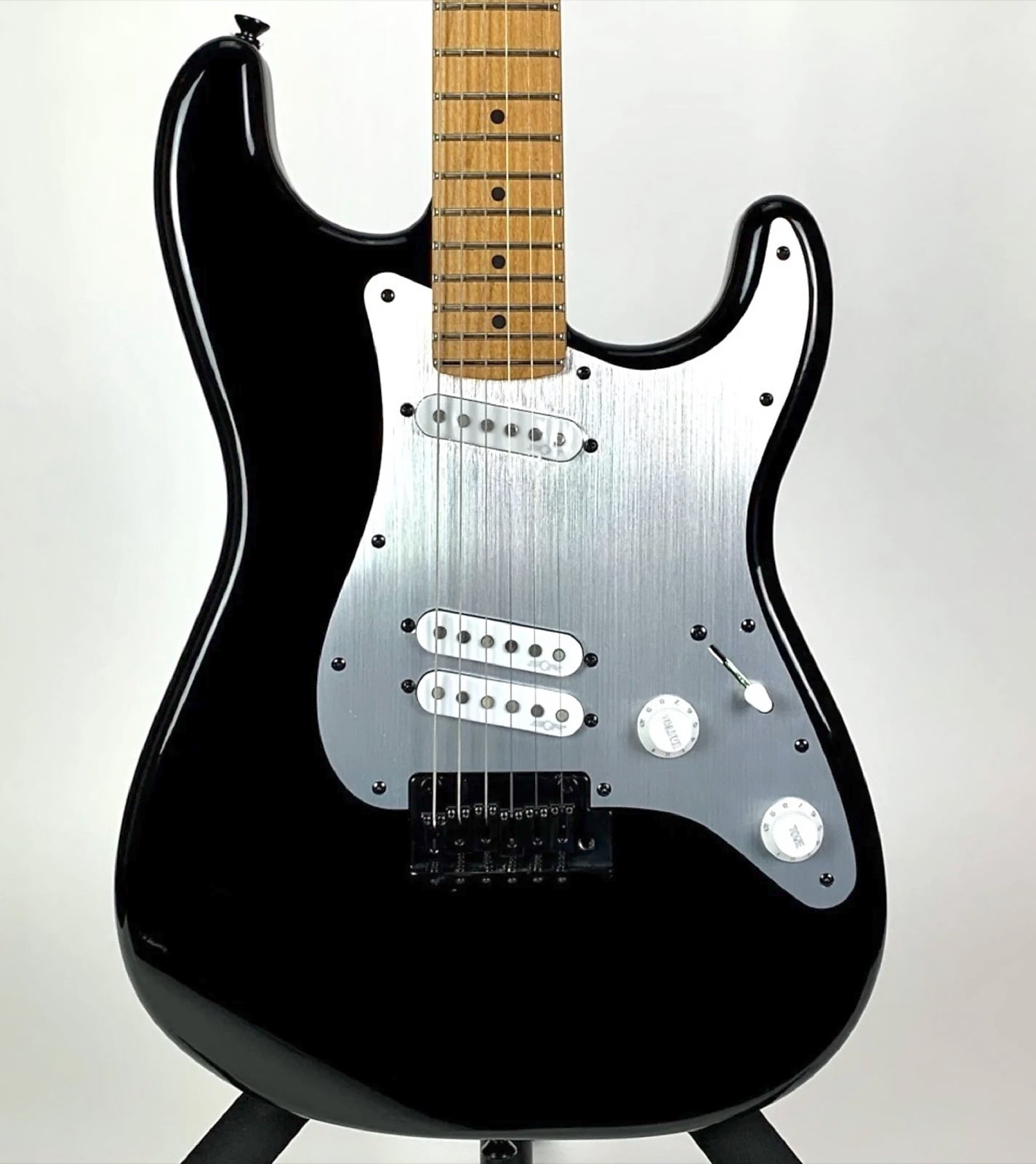 USED Squier Contempoary Stratocaster Special with Roasted Maple Fingerboard - Black
