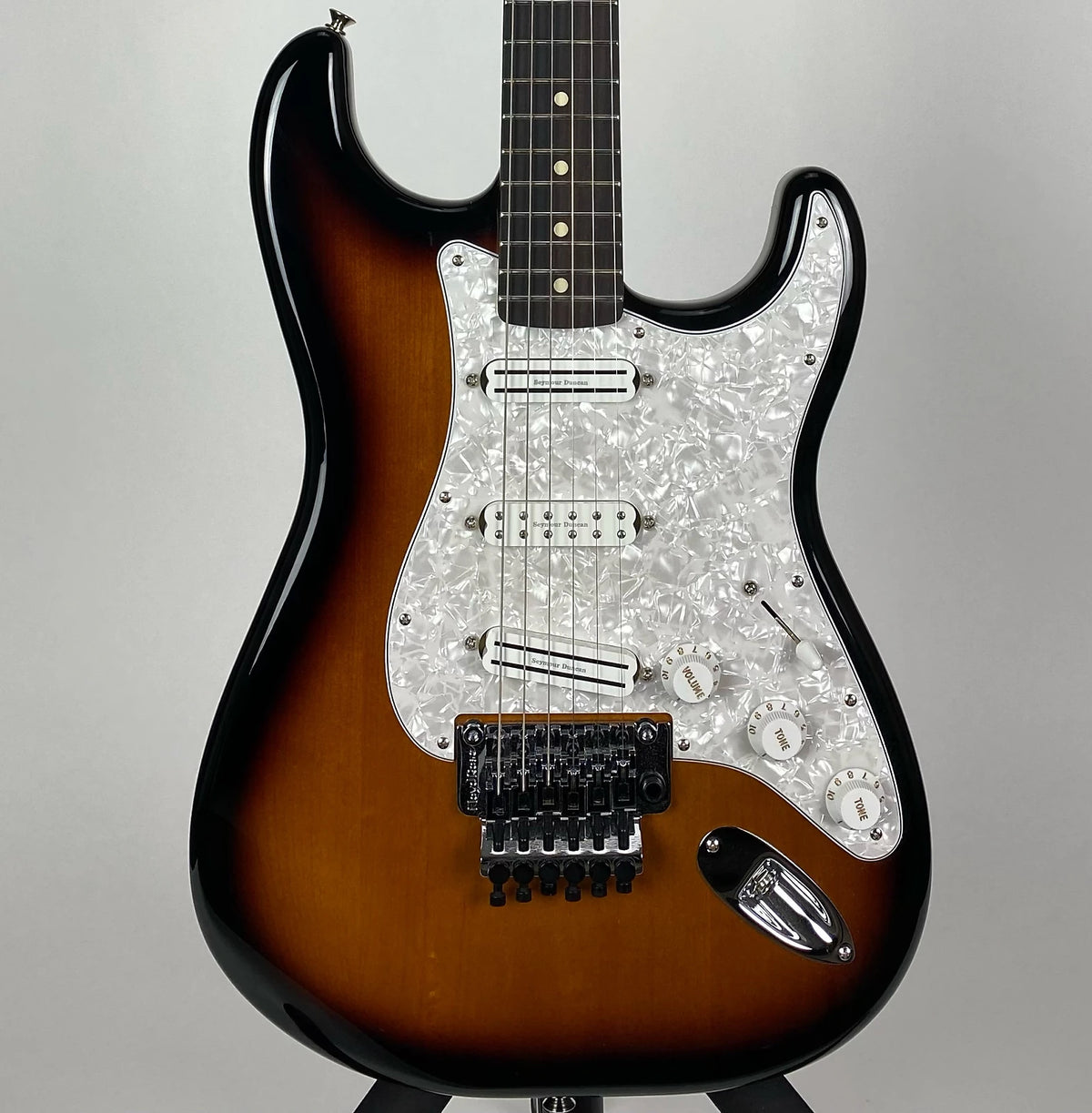 USED Fender Aritist Signature Dave Murray Stratocaster HHH with Rosewood Fingerboard - 2-Color Sunburst
