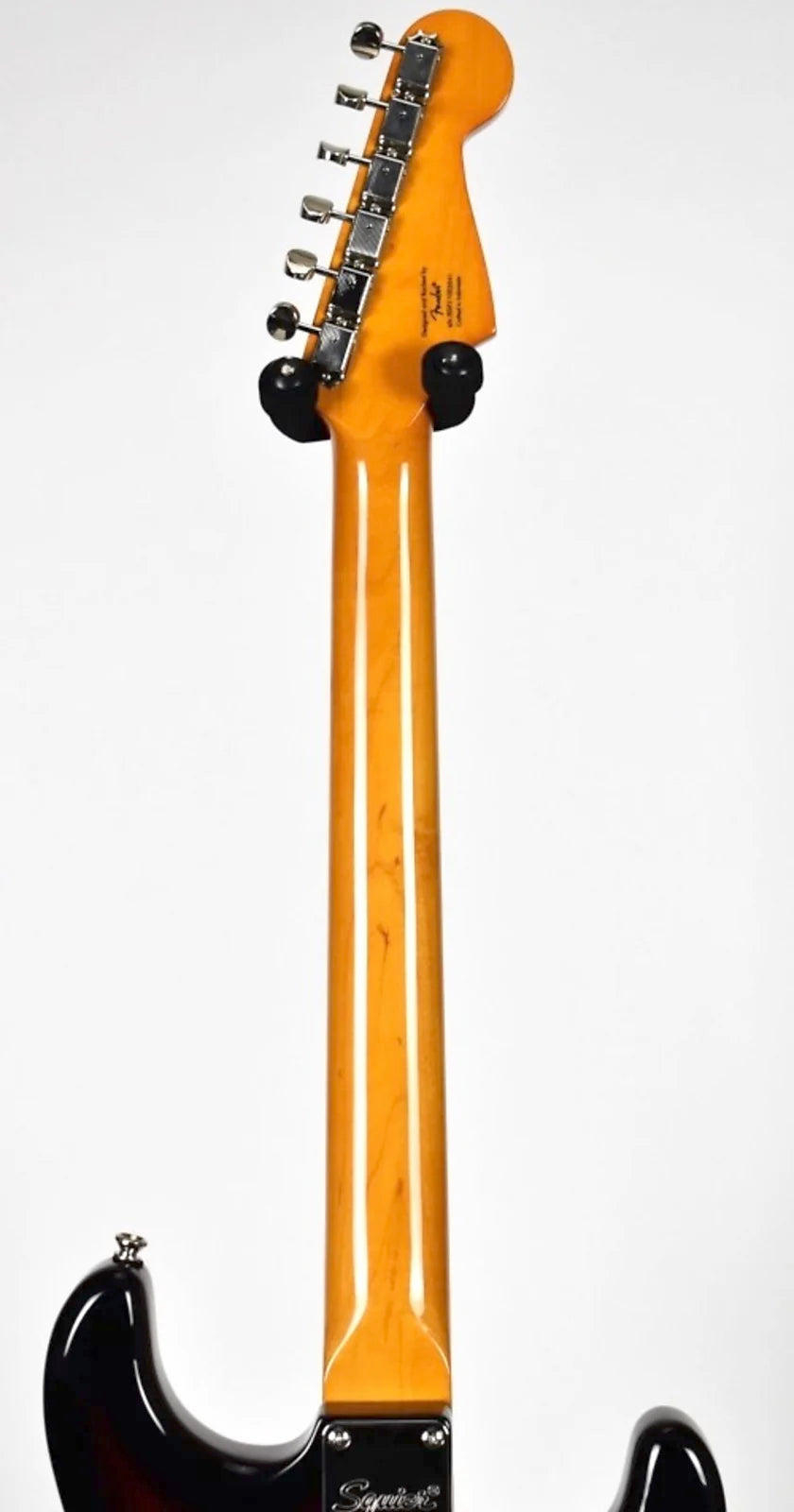 USED Squier Classic Vibe 60s Stratocaster Left-Handed with Laurel Fingerboard - 3-Color Sunburst