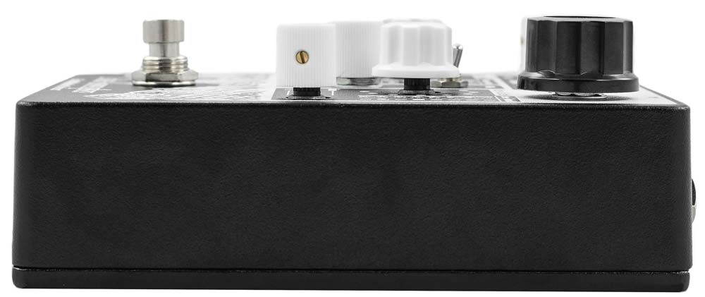 EarthQuaker Devices Data Corrupter Modulated Monophonic Harmonizing PLL Guitar Pedal