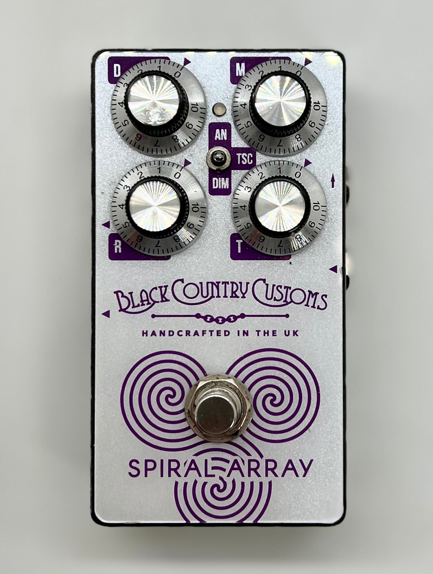 USED Black Country Customs Spiral Array Chorus Pedal