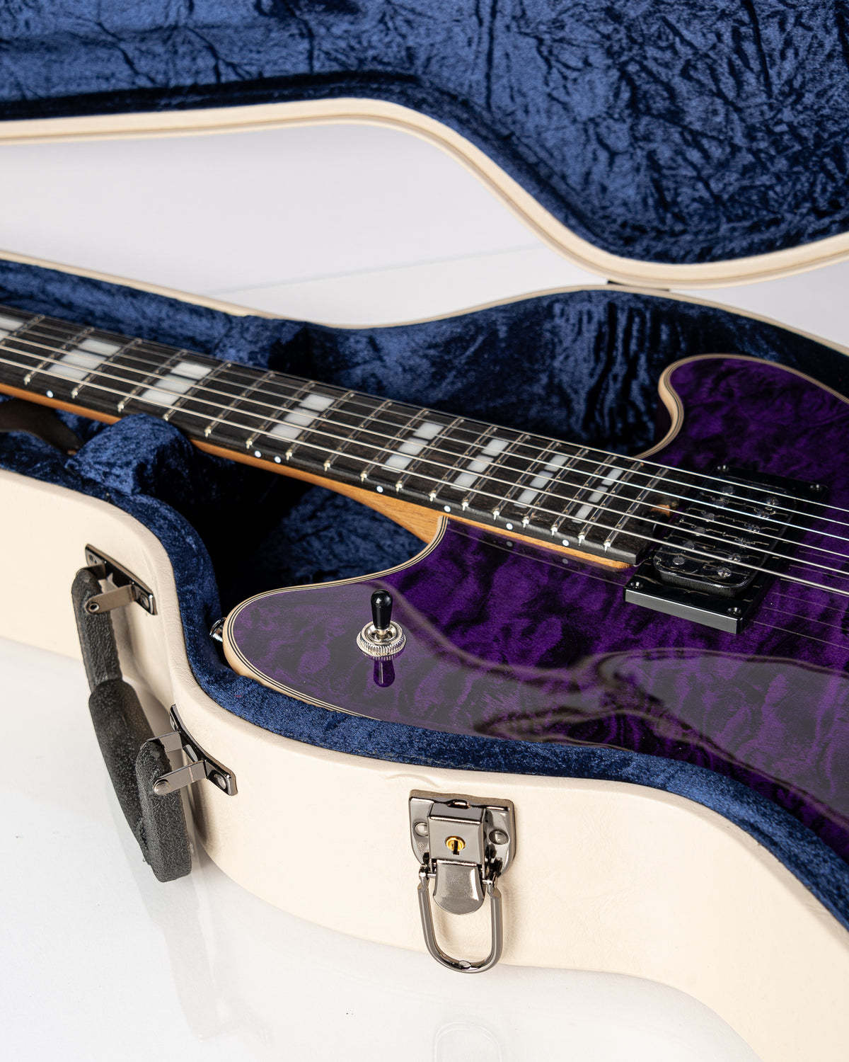 EVH SA-126 Special Quilted Maple Electric Guitar- Transparent Purple
