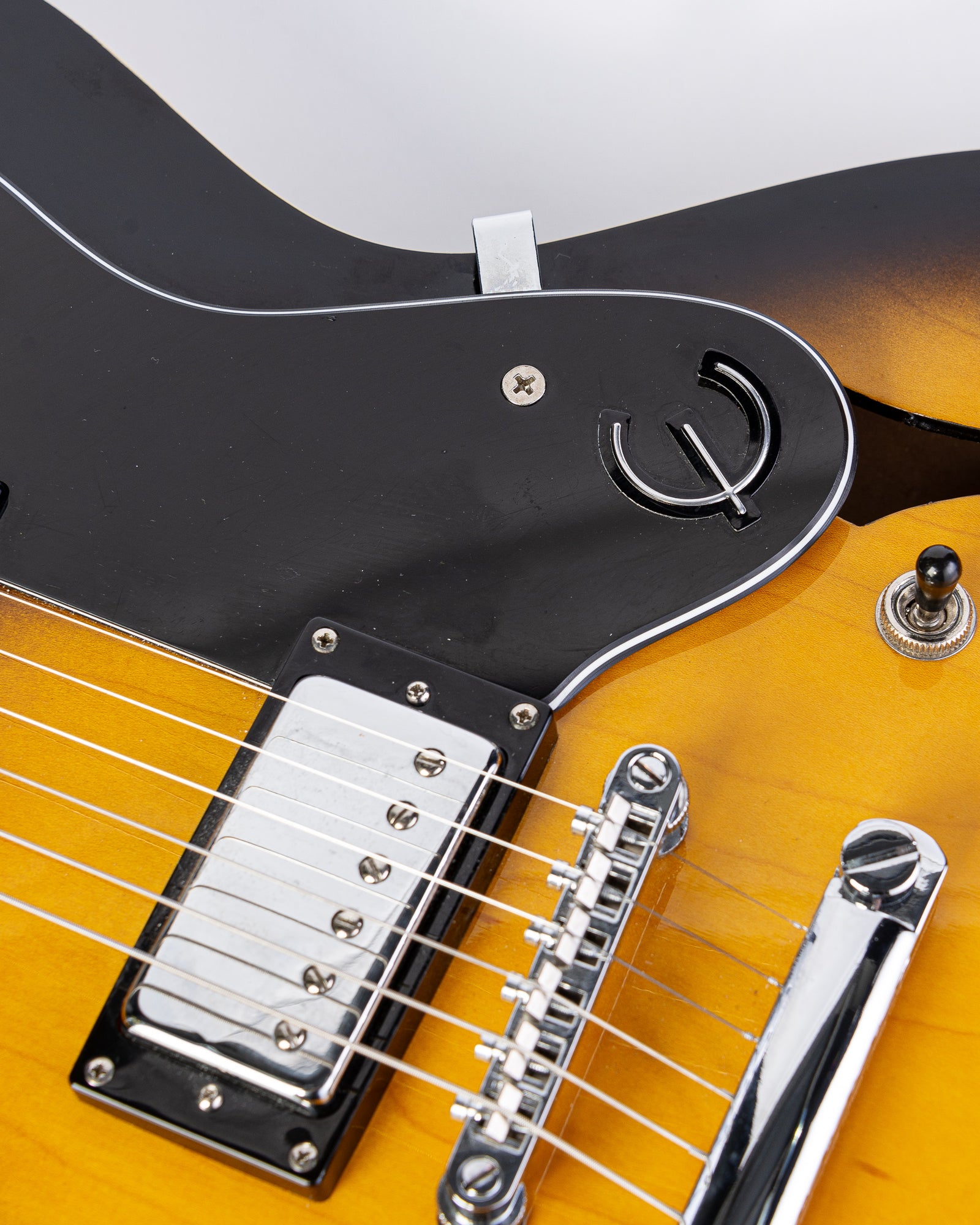 Used Epiphone Dot Vintage Sunburst w/bag