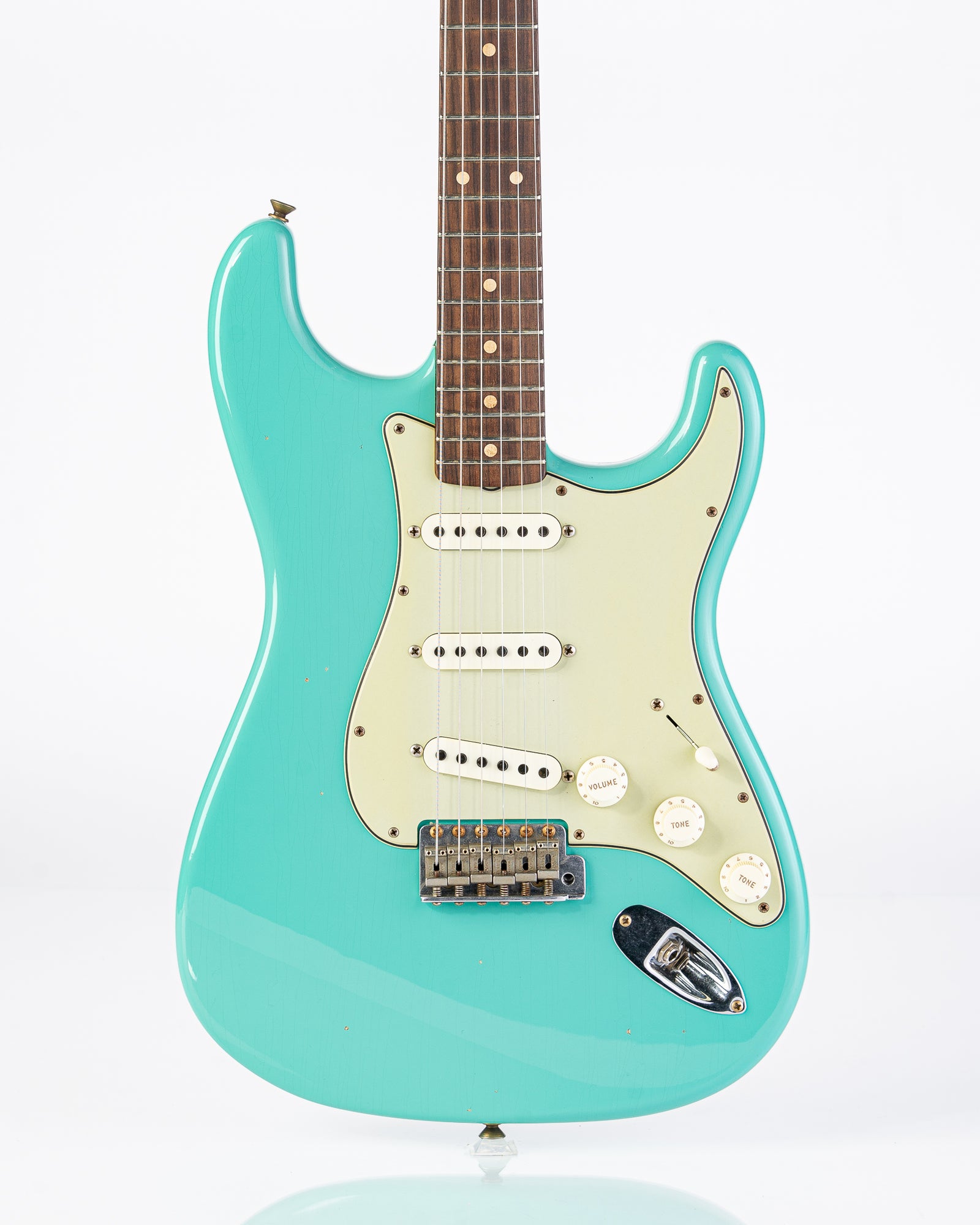 Fender Custom Shop Limited Edition '62/'63 Stratocaster Electric Guitar - Journeyman Relic, Aged Surf Green
