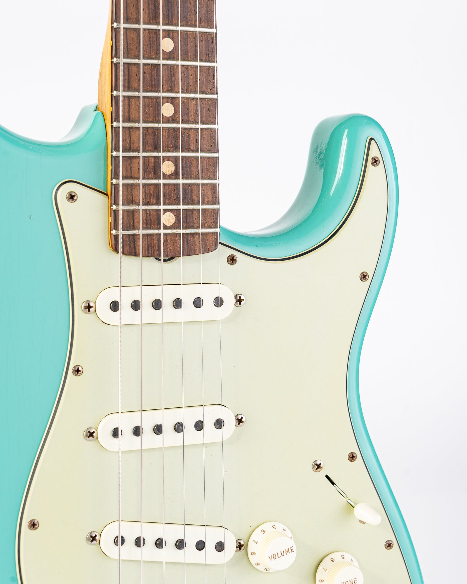 Fender Custom Shop Limited Edition '62/'63 Stratocaster Electric Guitar - Journeyman Relic, Aged Surf Green