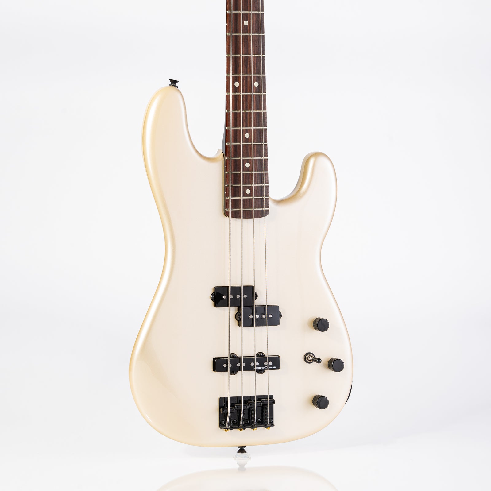 USED Fender Duff McKagan Signature Precision Bass - Pearl White