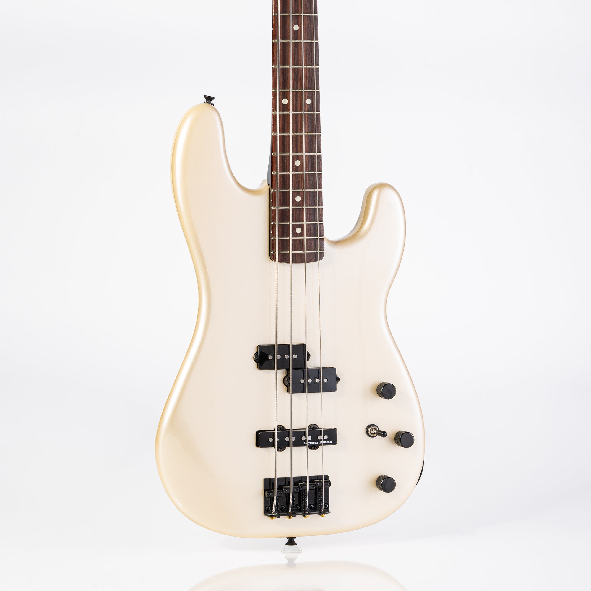 duff mckagan gear USED Fender Duff McKagan Signature Precision Bass - Pearl White