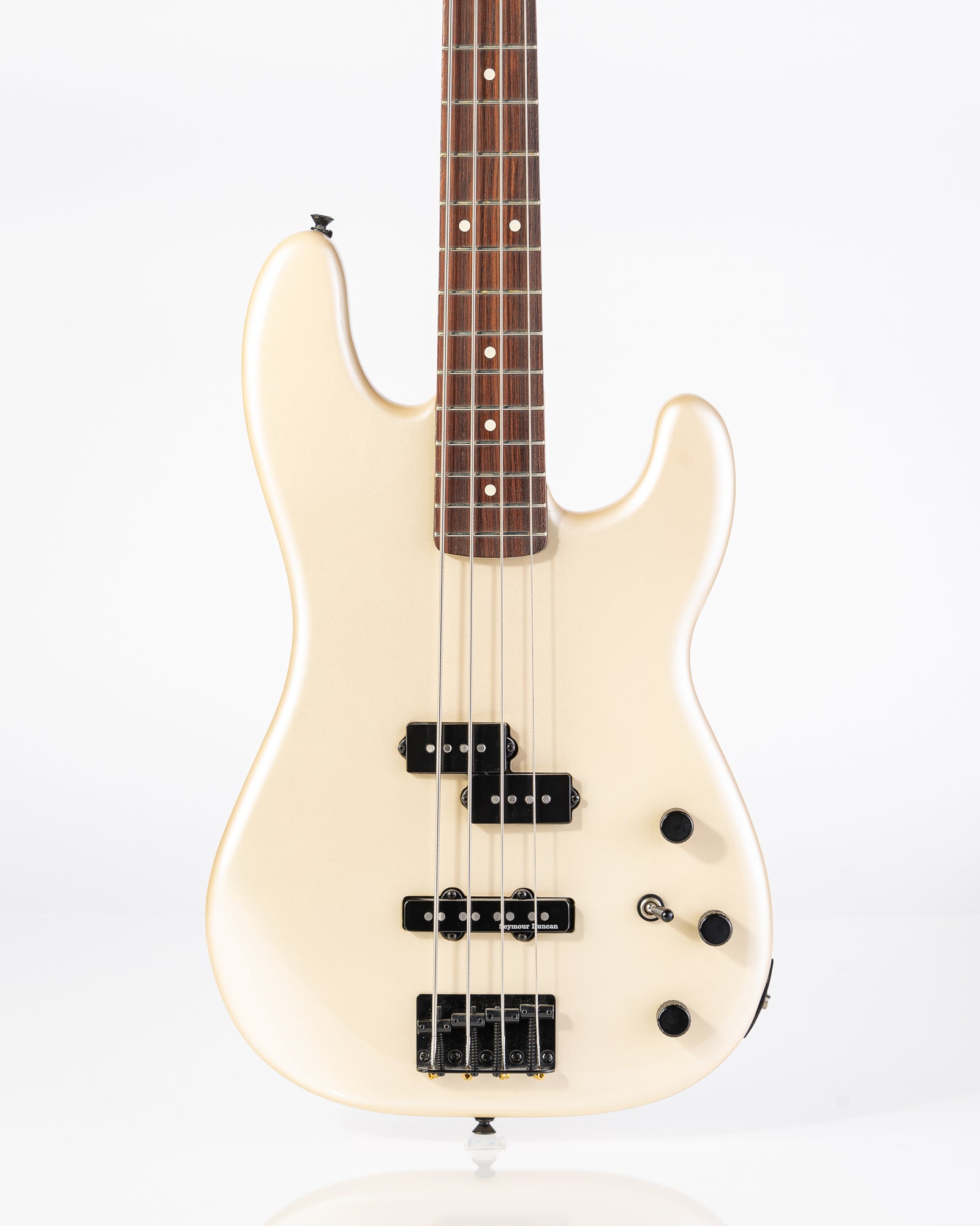 USED Fender Duff McKagan Signature Precision Bass - Pearl White