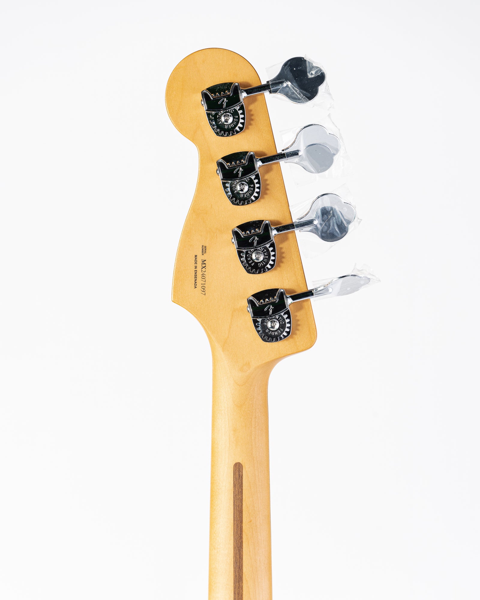 Fender Limited Edition Mark Hoppus Jaguar Bass - Sea Foam Green