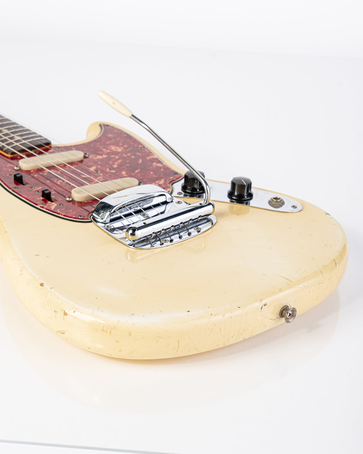Vintage Fender Mustang 1965-1966 Electric Guitar- White with Original Hardshell Case