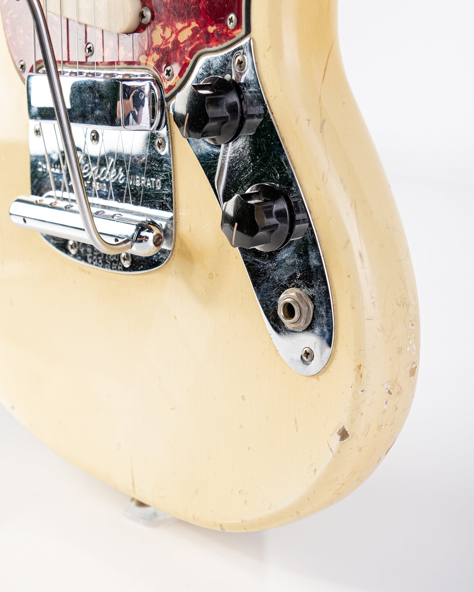 Vintage Fender Mustang 1965-1966 Electric Guitar- White with Original Hardshell Case