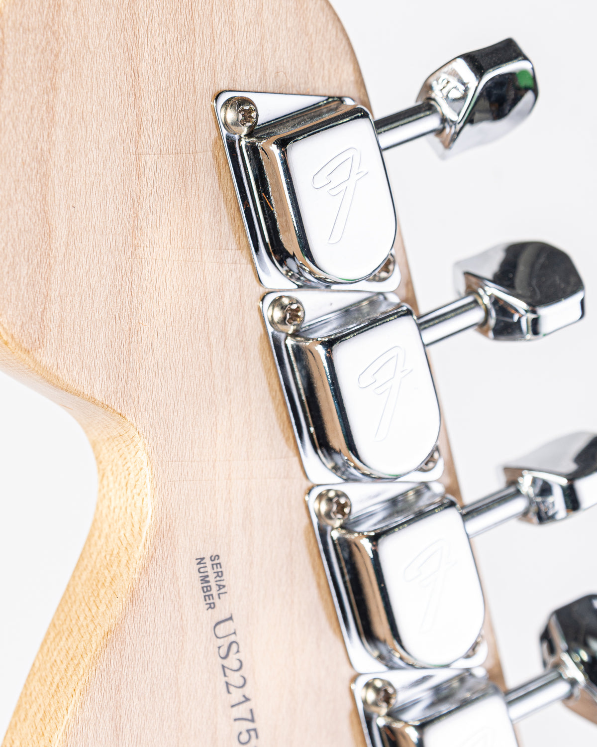 USED Fender Yngwie Malmsteen Signature Stratocaster Scalloped Maple Neck Electric Guitar- Vintage White