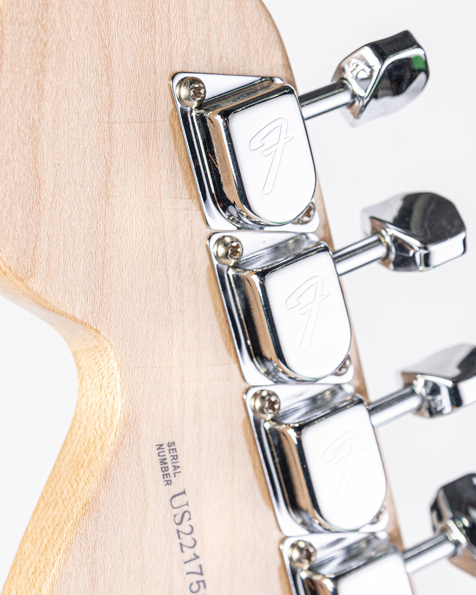 USED Fender Yngwie Malmsteen Signature Stratocaster Scalloped Maple Neck Electric Guitar- Vintage White