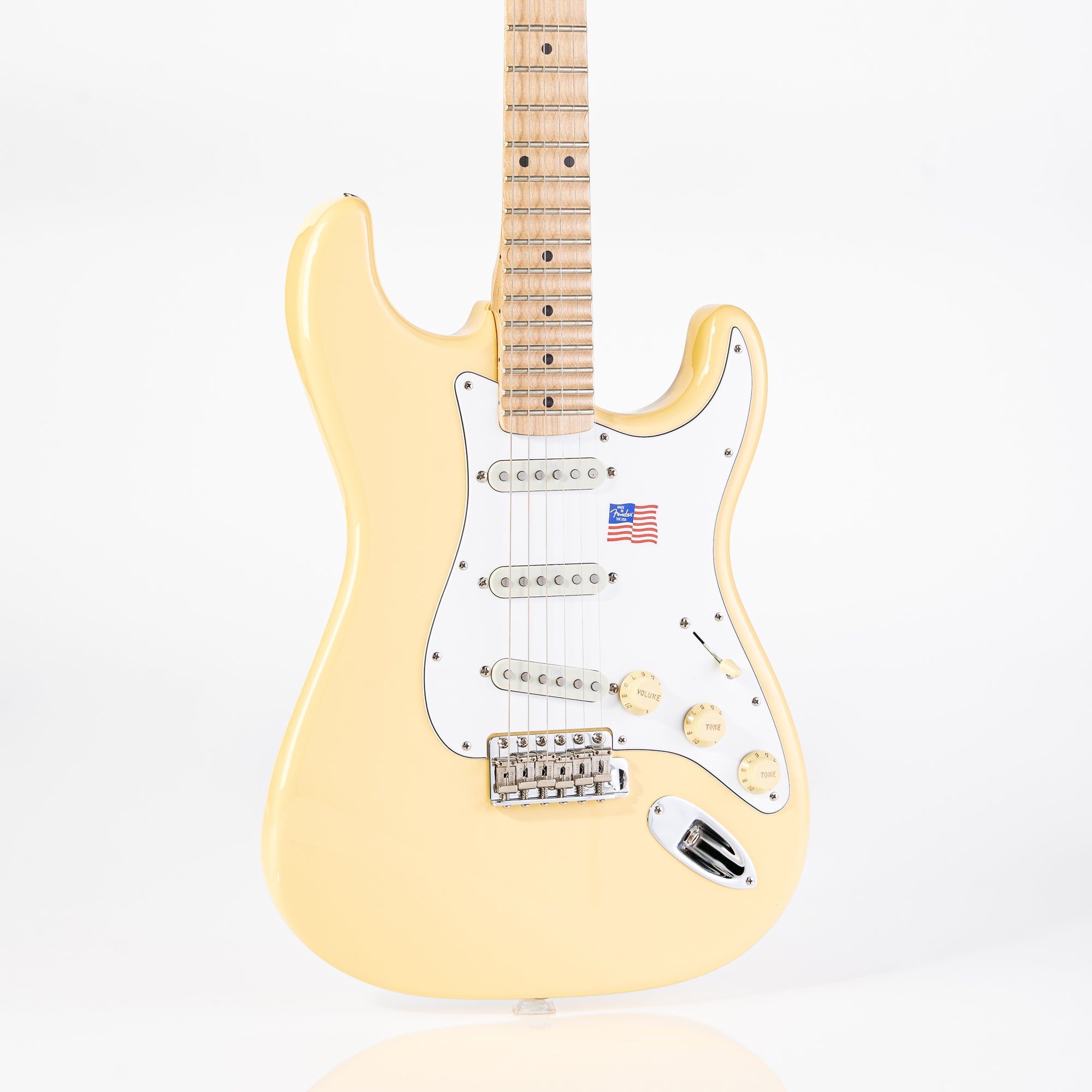 USED Fender Yngwie Malmsteen Signature Stratocaster Scalloped Maple Neck Electric Guitar- Vintage White