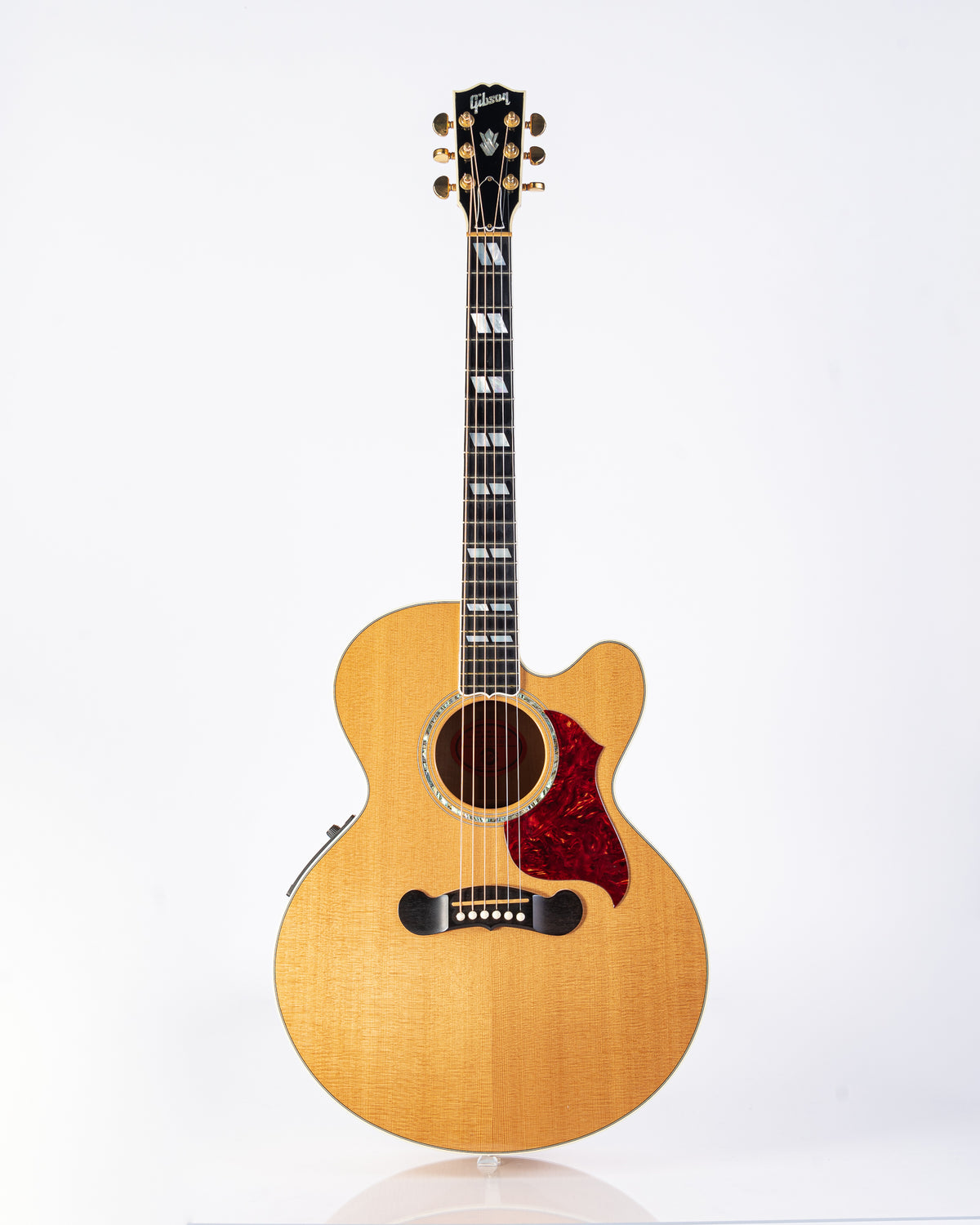 Used Gibson J185 EC Natural with case