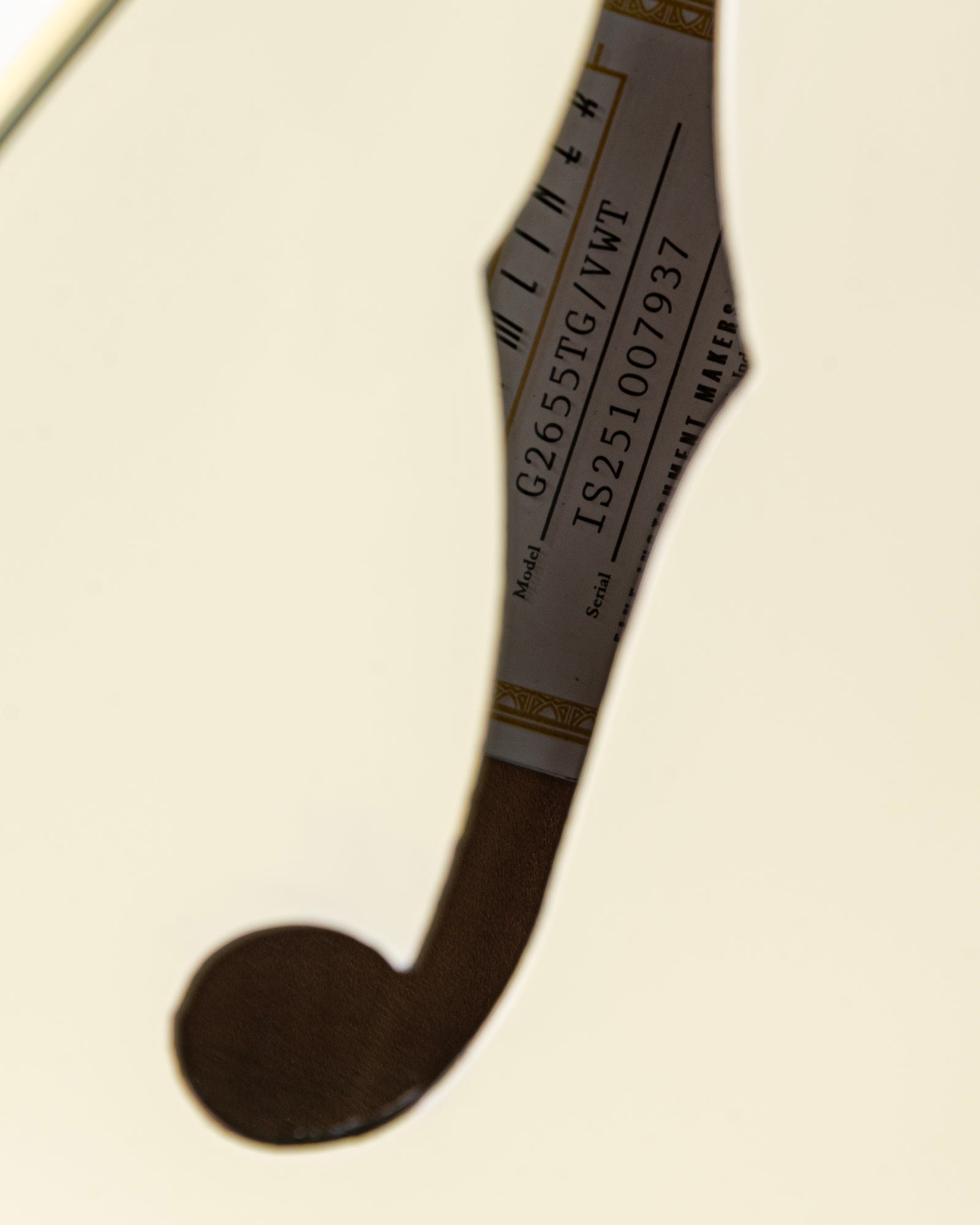 Gretsch G2655TG Streamliner Center Block Jr. Double-Cut with Bigsby Electric Guitar - Vintage White