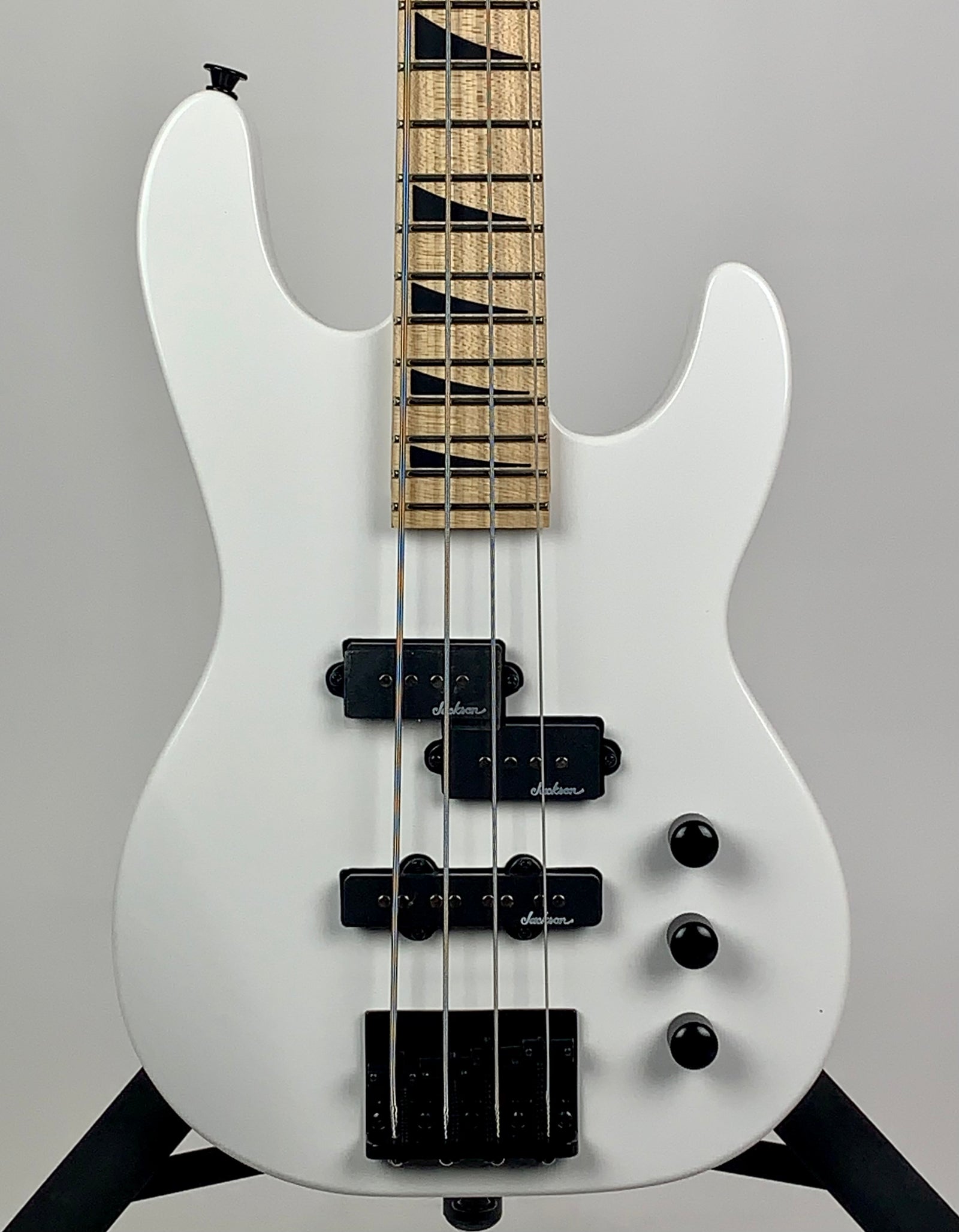 Jackson JS1X Bass Minion Snow White