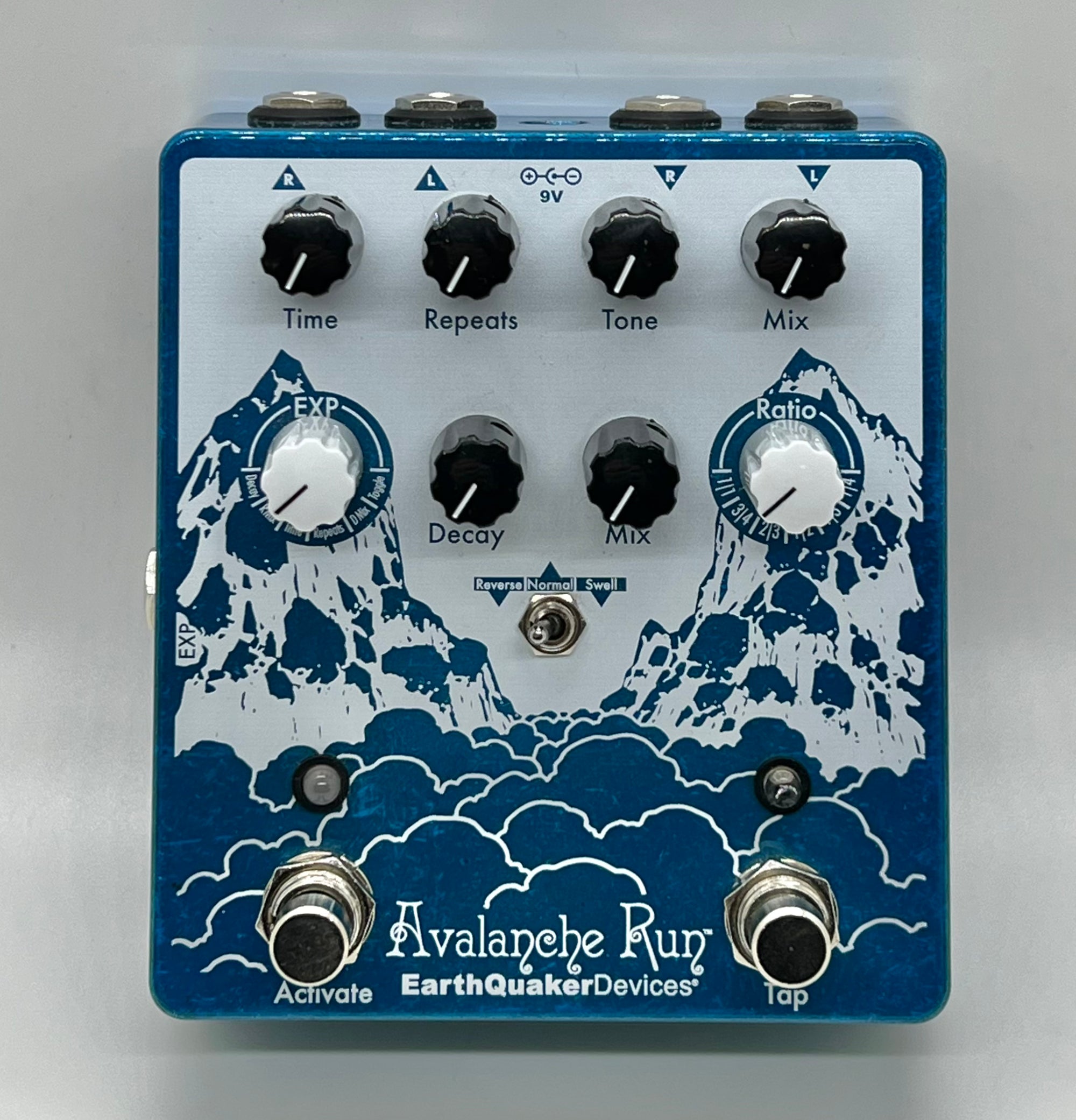 Used EarthQuaker Devices Avalanche Run Pedal