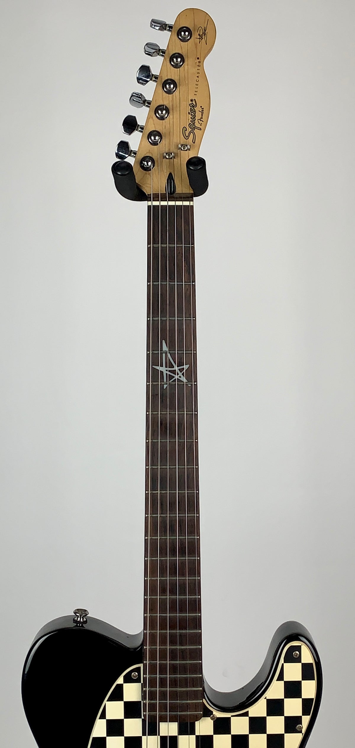 USED Squier Avril Lavigne Telecaster - Black