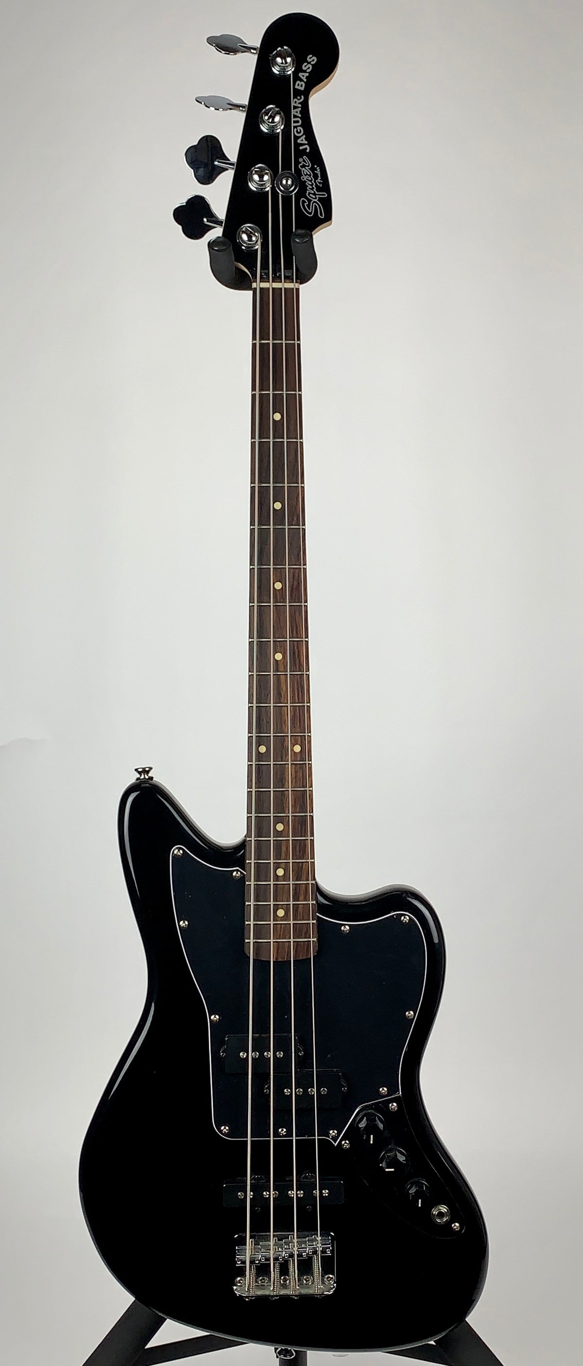 USED Squier Vintage Modified Jaguar Bass Special Short Scale - Black