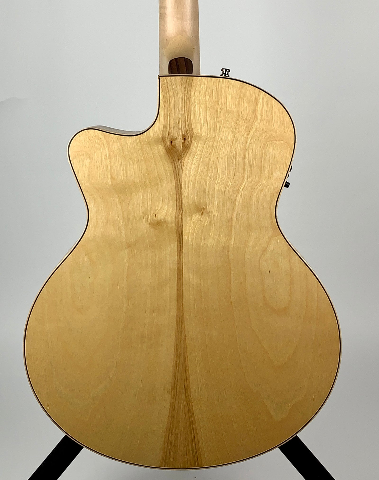 USED Seagull Heart of the Wild Cherry T35 - Natural W/Hardshell Case