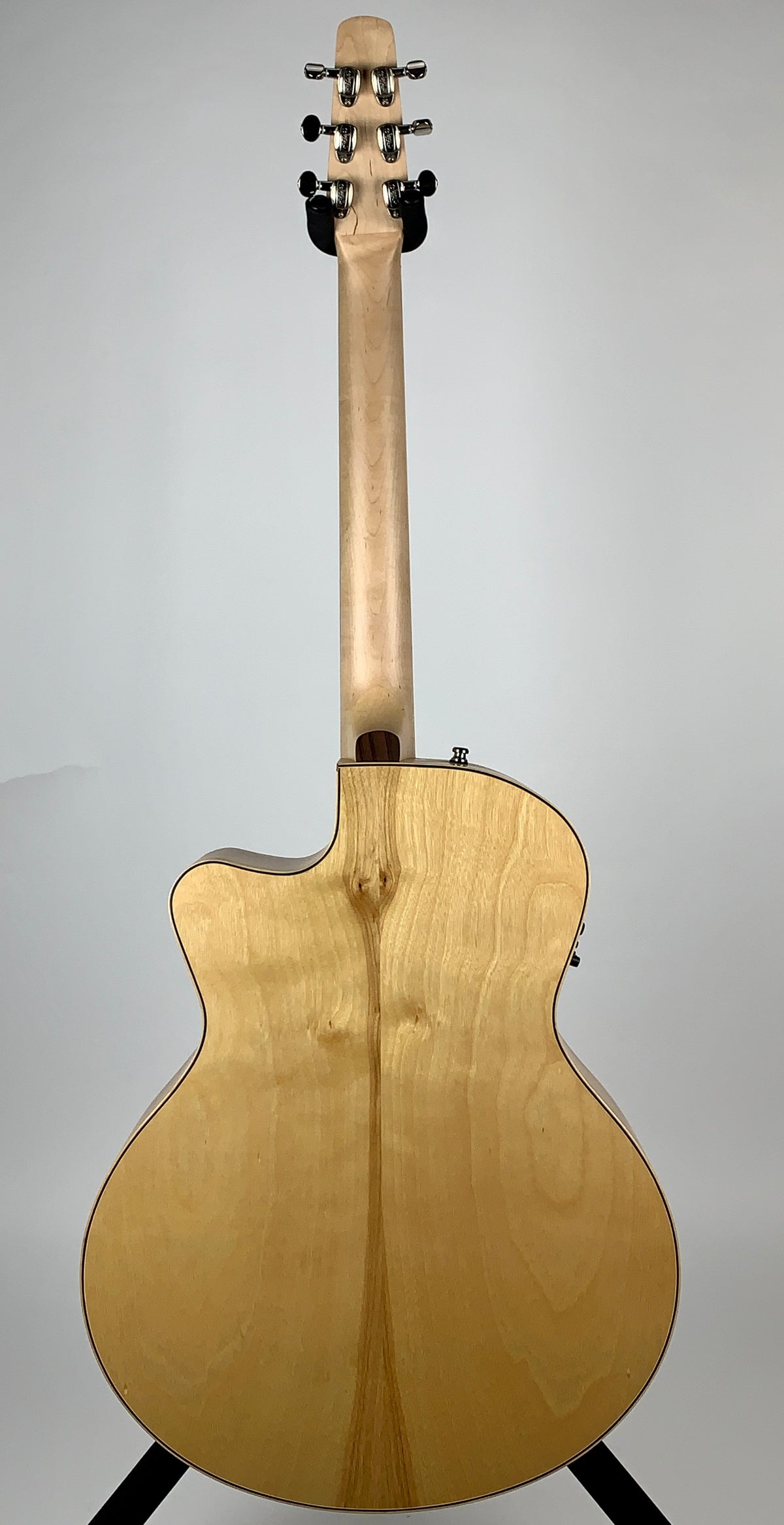 USED Seagull Heart of the Wild Cherry T35 - Natural W/Hardshell Case