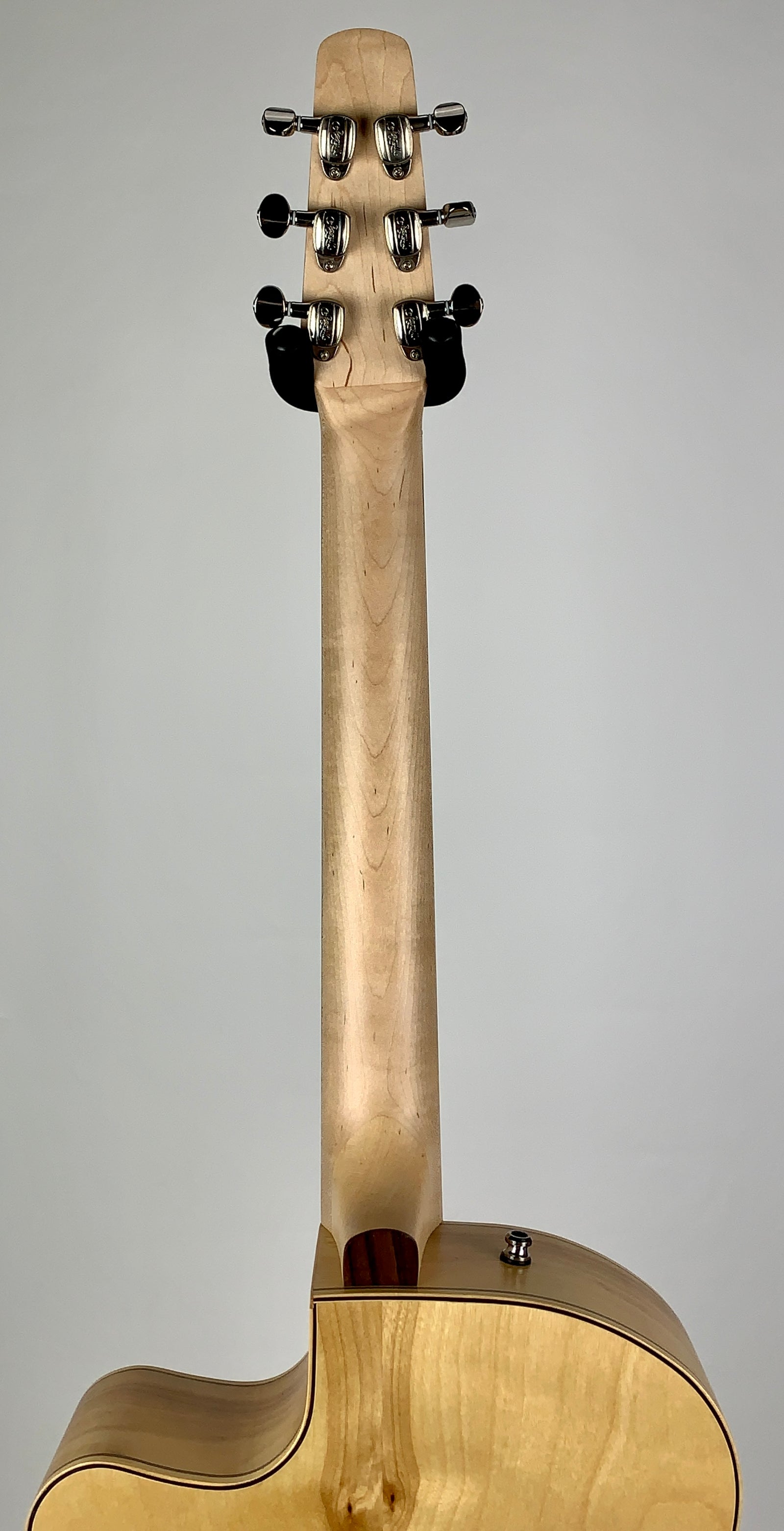 USED Seagull Heart of the Wild Cherry T35 - Natural W/Hardshell Case