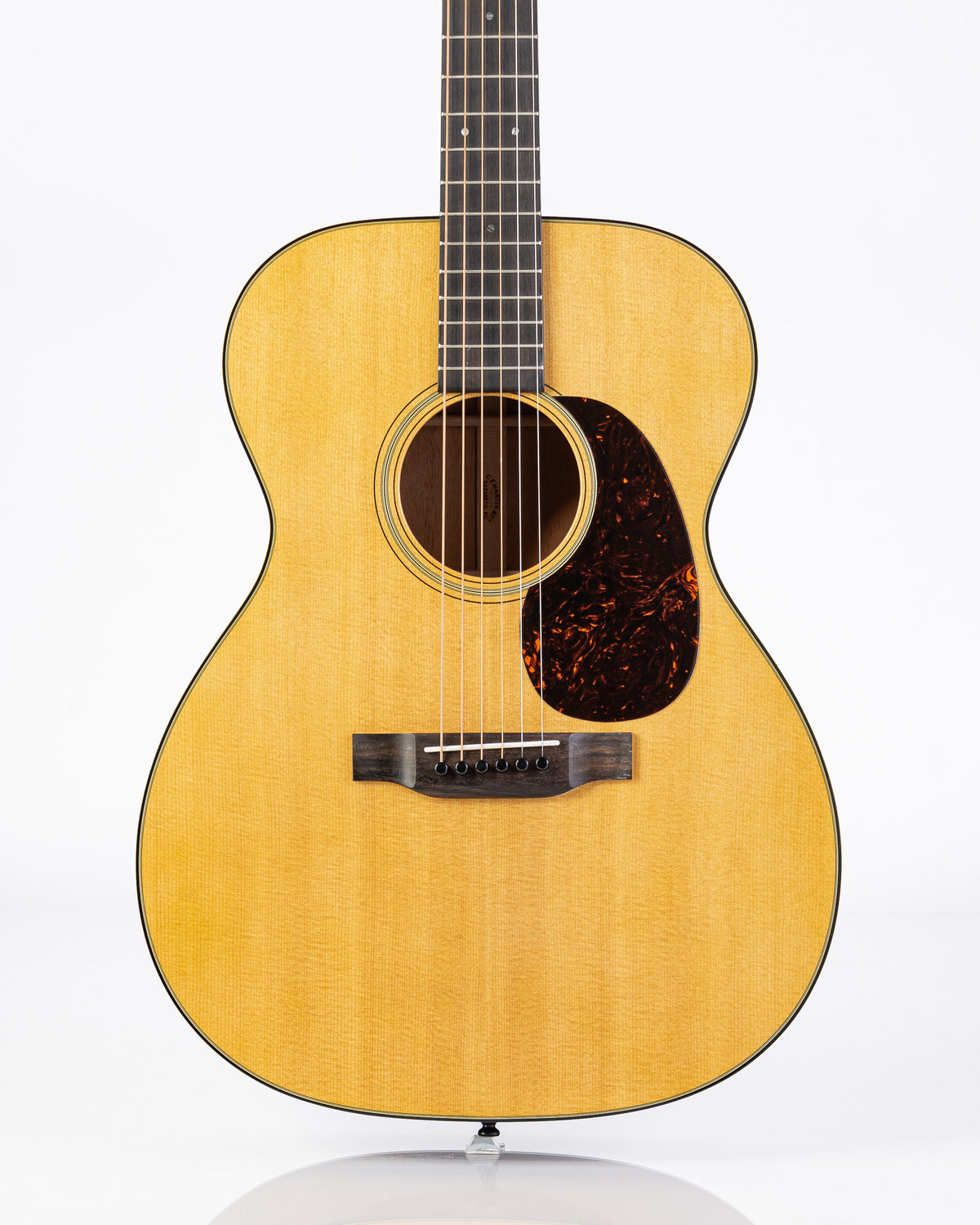 Martin Standard Series 000-18 Acoustic Guitar - Natural