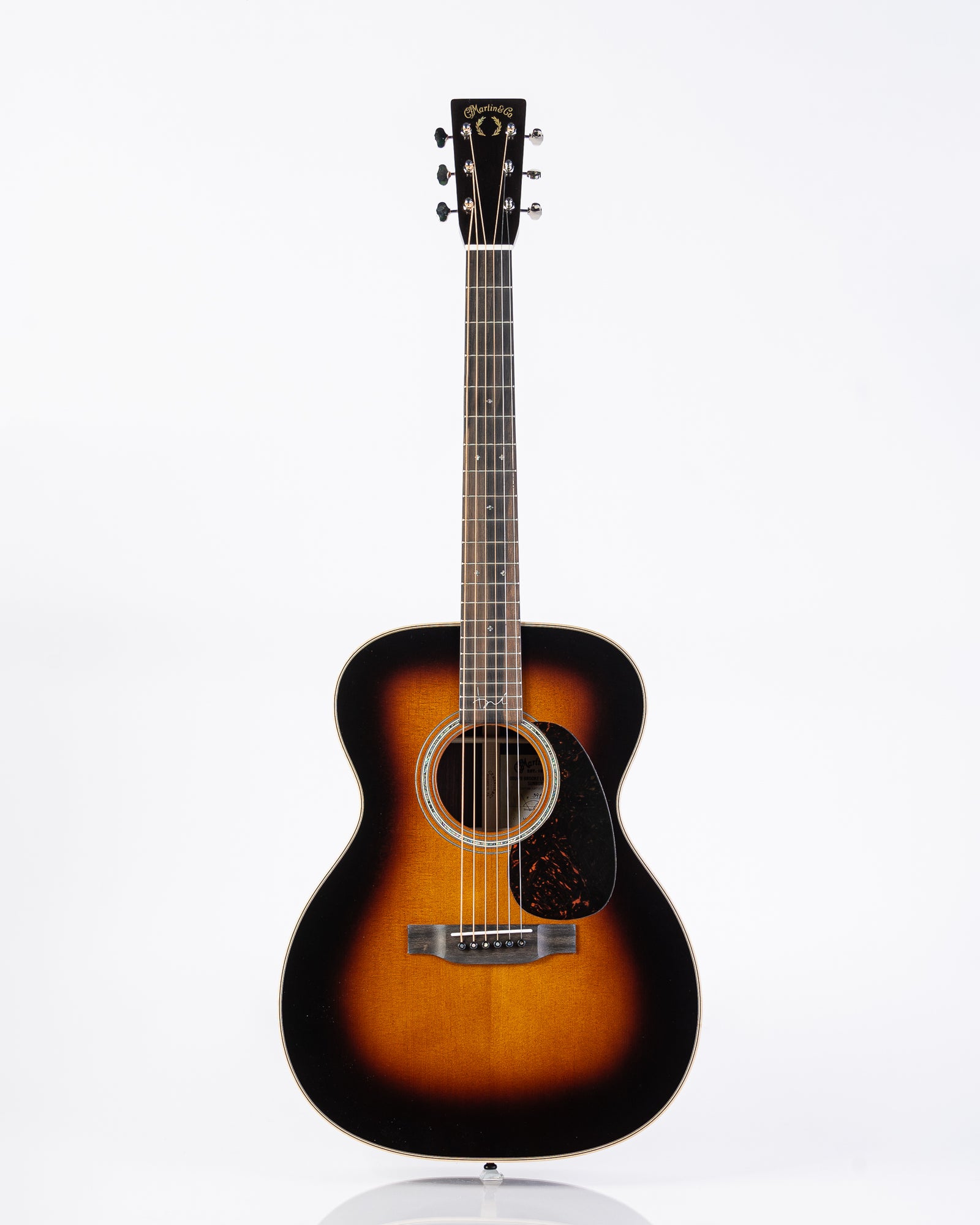 Martin 000-28 Brooke Ligertwood Signature Acoustic Guitar - Sunburst